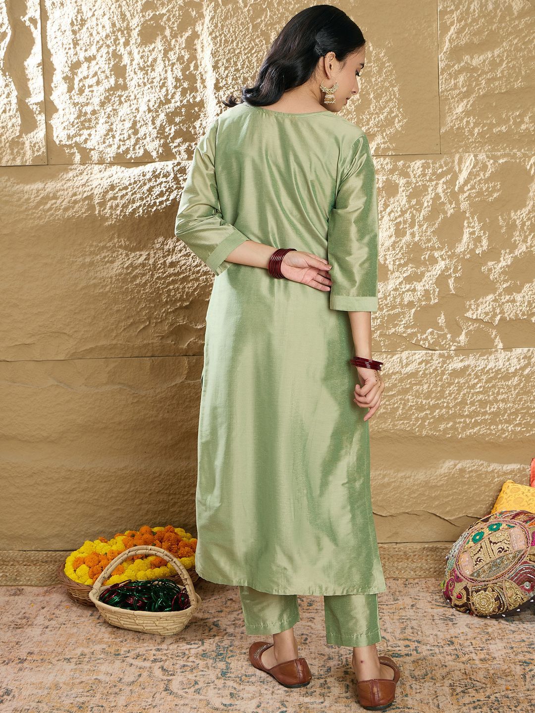 Indo Era Women Floral Embroidered Regular Thread Work Kurta with Trousers