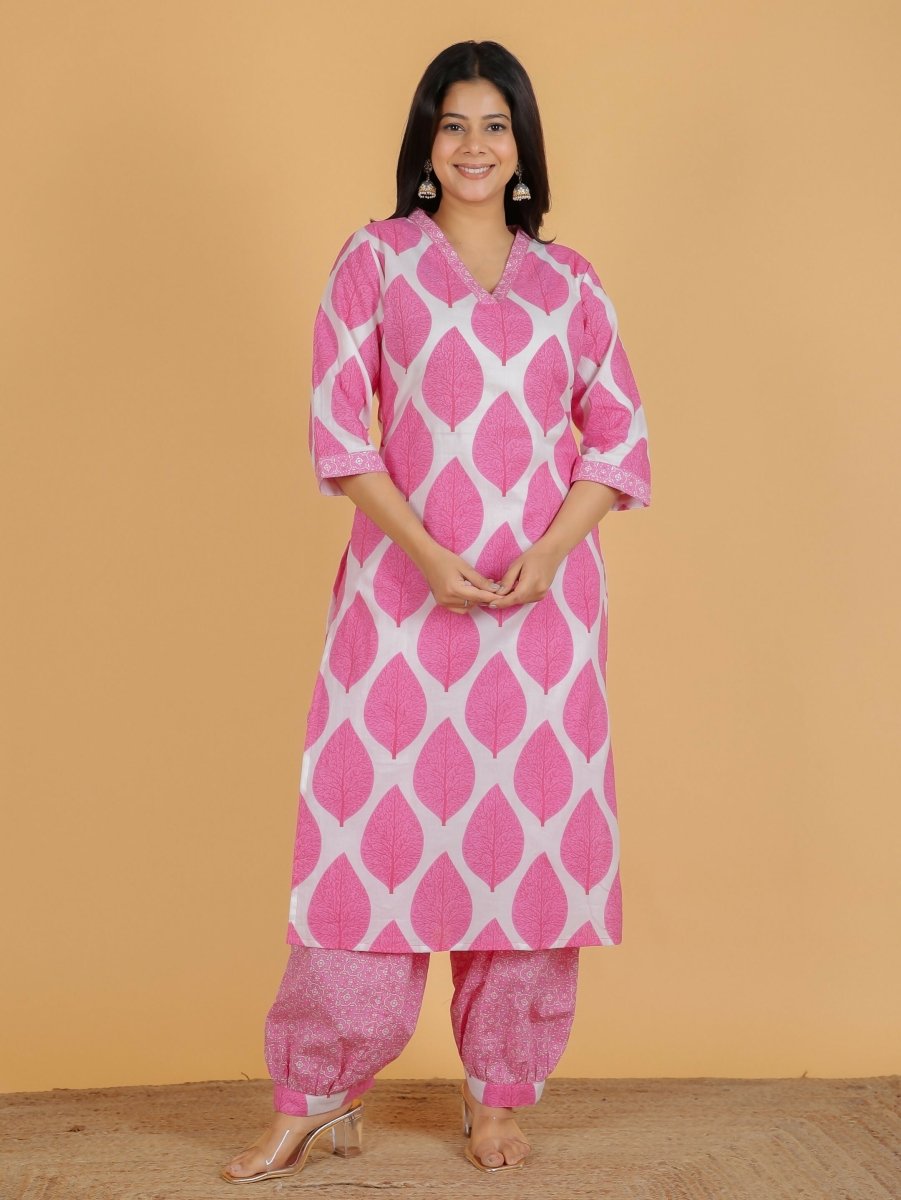 Aramya Straight Soft Cotton Floral Print Women's Kurta - Pink