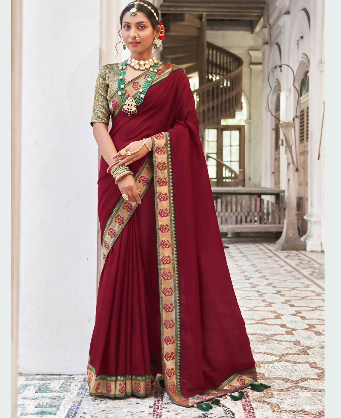 Maroon Vichitra Solid Saree With Unstitched Blouse Piece - Juhi