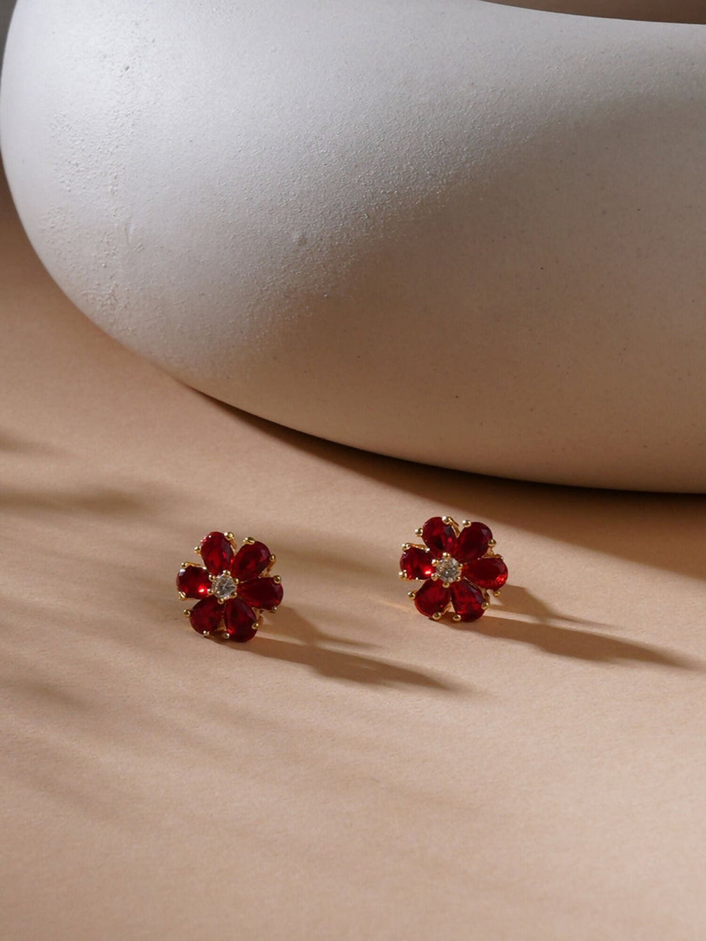 stone stud (Red) - Ruby Raang