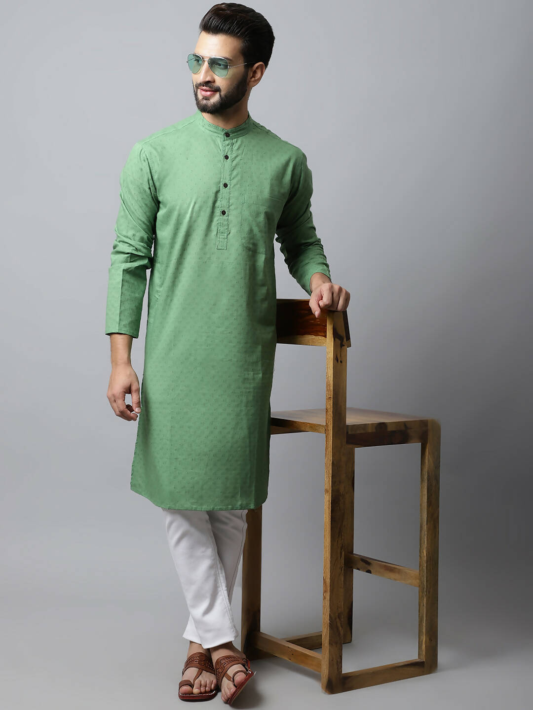 Even Apparels Green Color Pure Cotton Men's Kurta With Band Collar (SLD073)