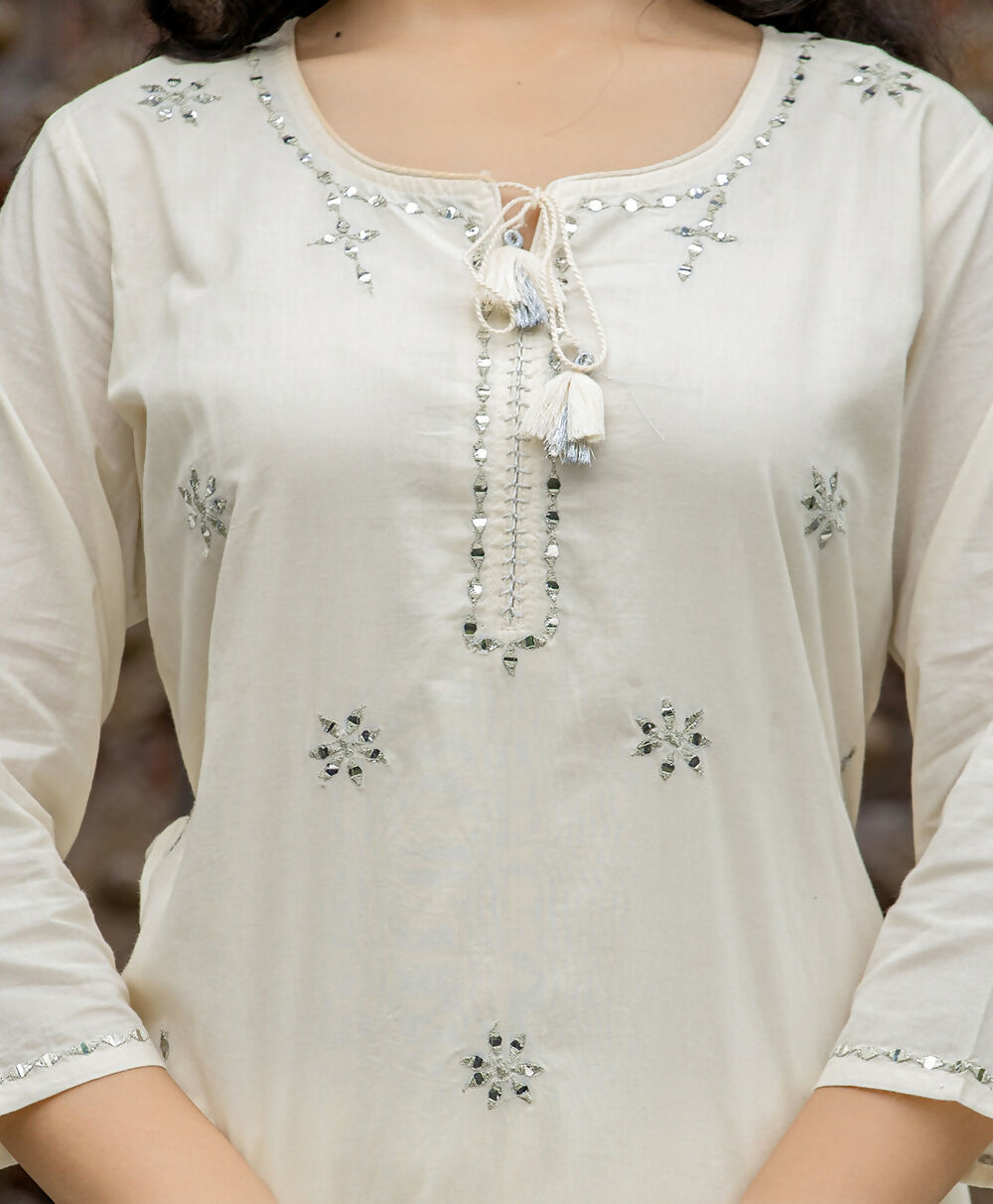 Kaajh Women's Off White Mirror Embellished Cotton Suit Set