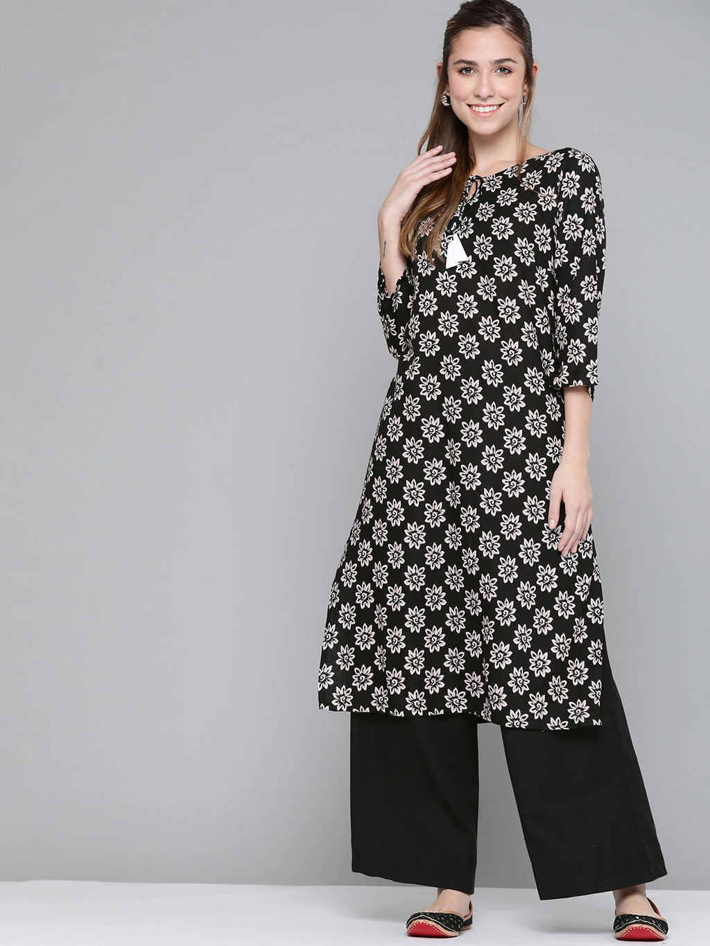 HERE&NOW Women Black & White Floral Printed Kurta