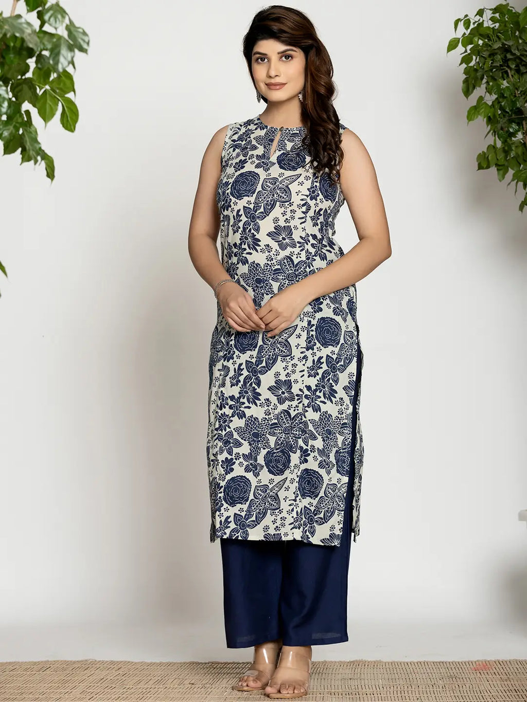 Yufta Blue Cotton Sleeveless Kurta Set