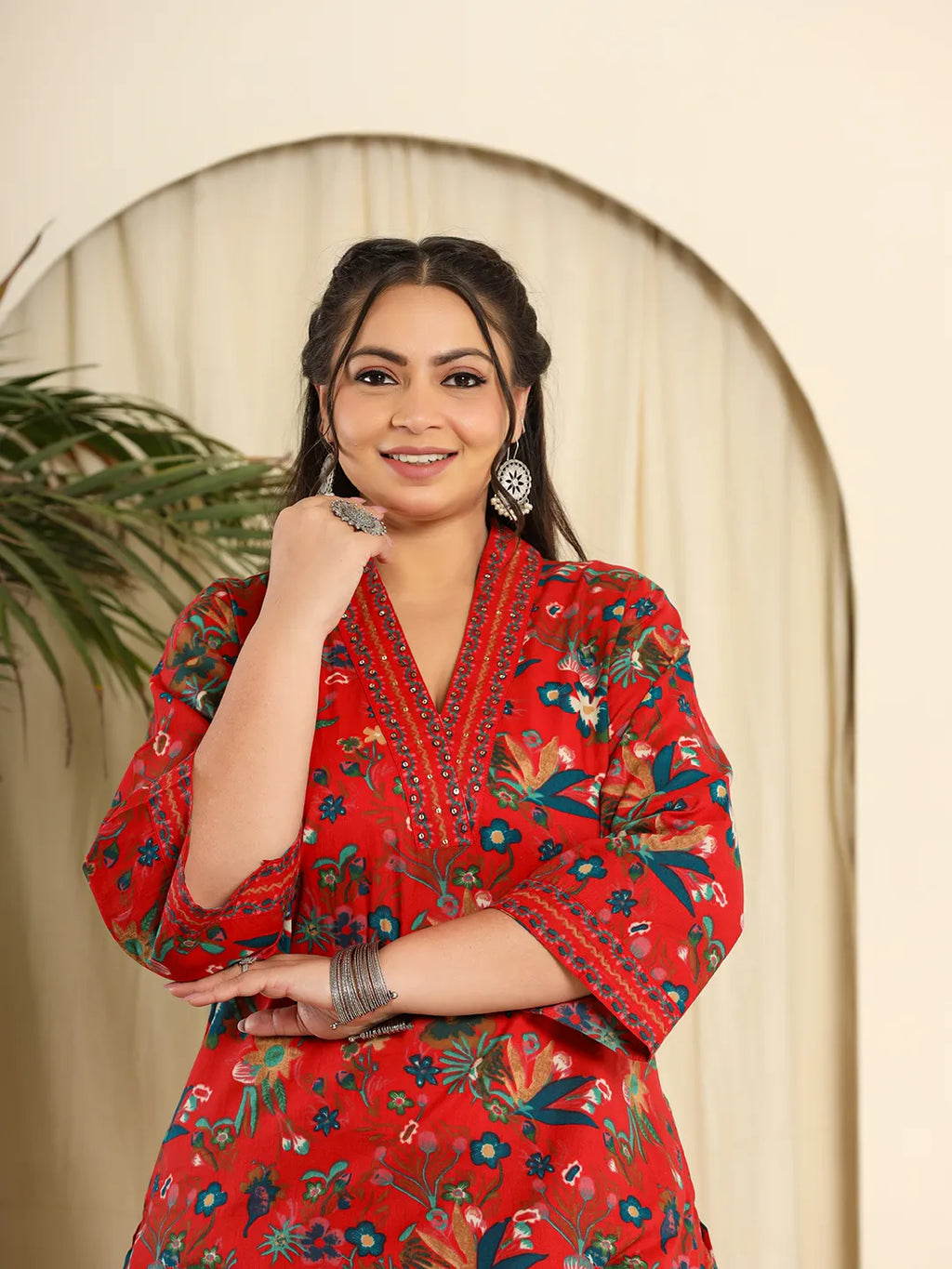 Yufta Red Pure Cotton Sequins_Work Kurta Dupatta Pant Set With Handwork