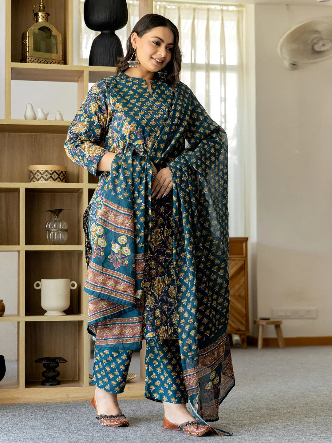 Yufta Pure Cotton Teal Green Kurta Dupatta Pant Set With Handwork