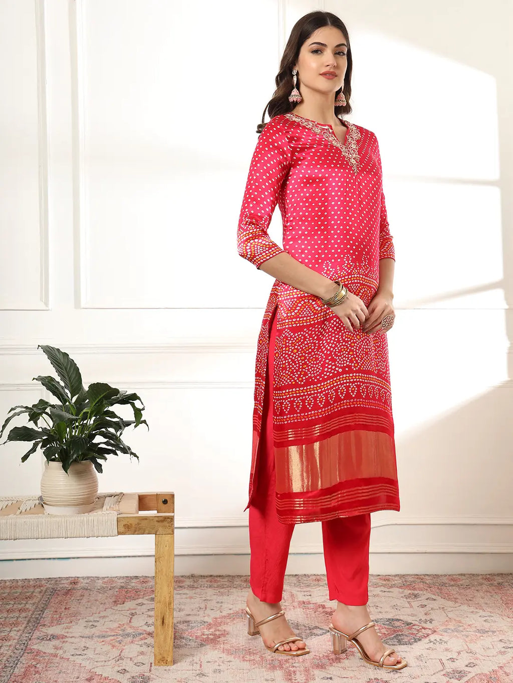 Yufta Hot Pink Gajji Silk Zari_Work Kurta Dupatta Pant Set