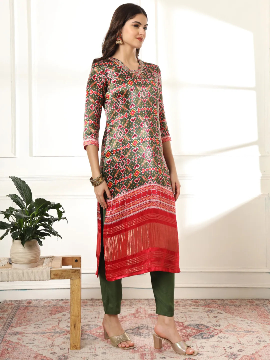 Yufta Green Gajji Silk Ethnic Motifs Kurta Dupatta Pant Set