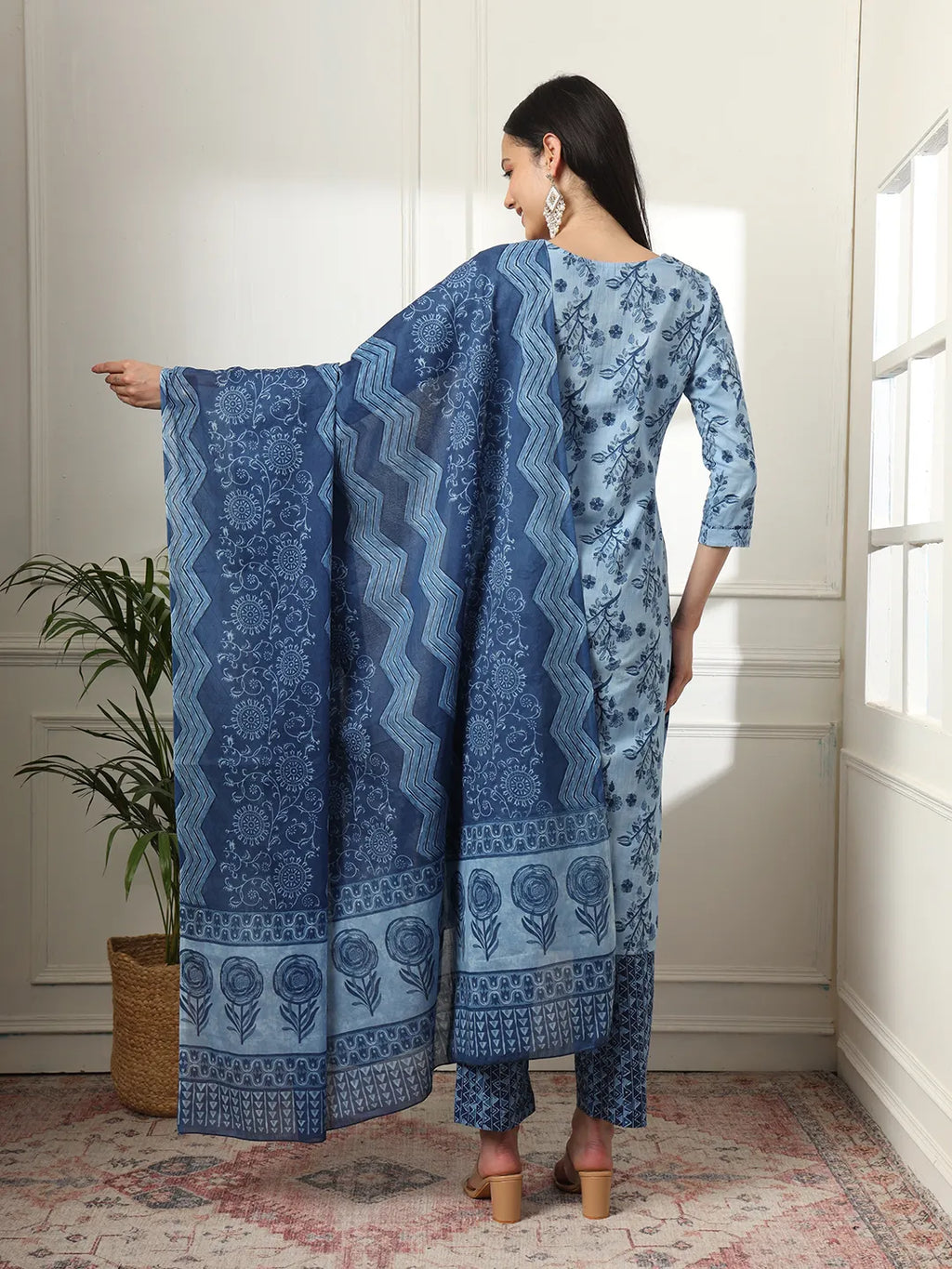 Yufta Cotton Blue Kurta Dupatta Pant Set