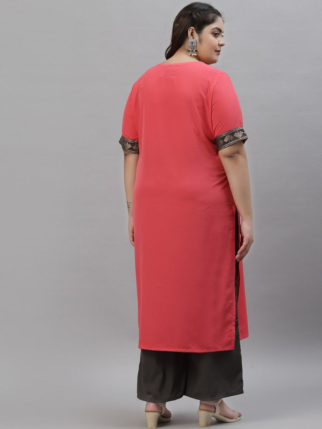 Sztori Plus Size Floral Yoke Design Straight Kurta With Palazzos