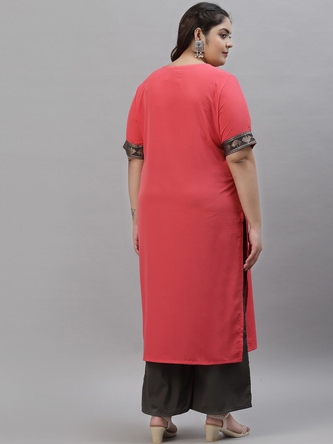 Sztori Plus Size Floral Yoke Design Straight Kurta With Palazzos