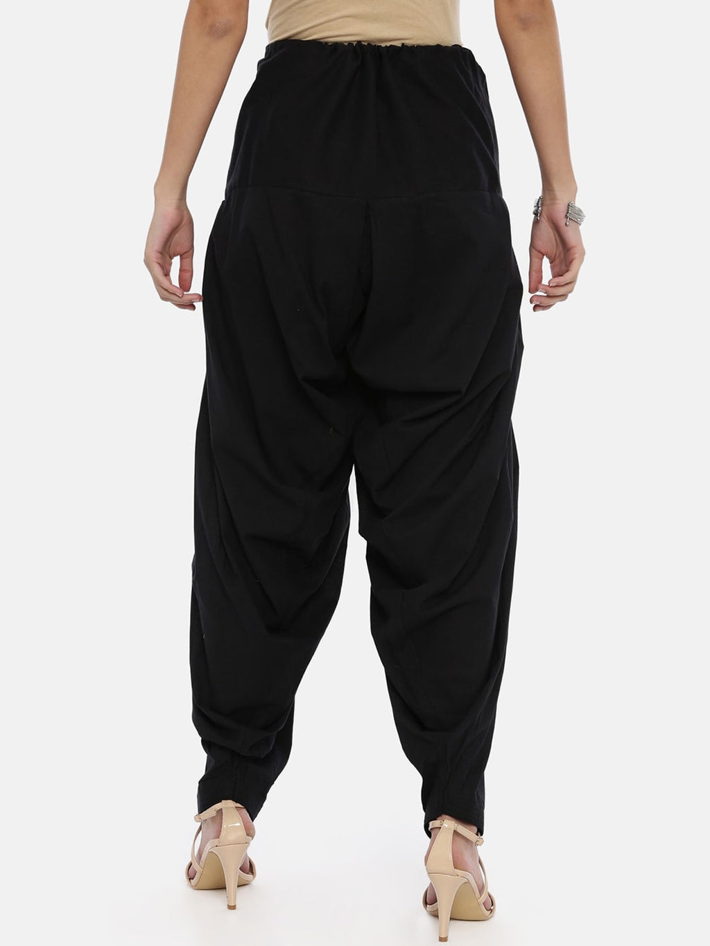Souchii Black Solid Patiala