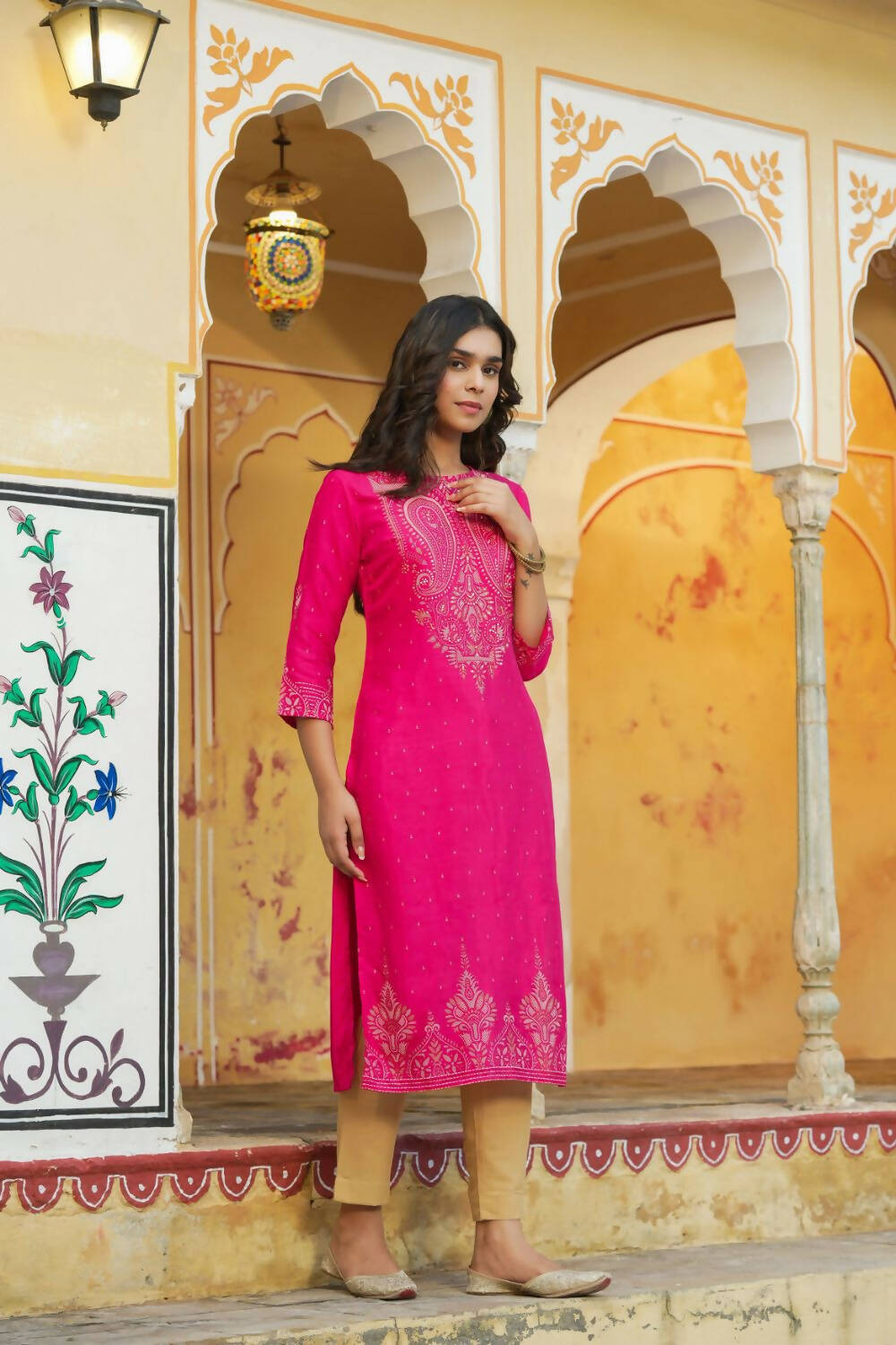 Juniper Women's Fuchsia Shanton Printed Straight Kurta