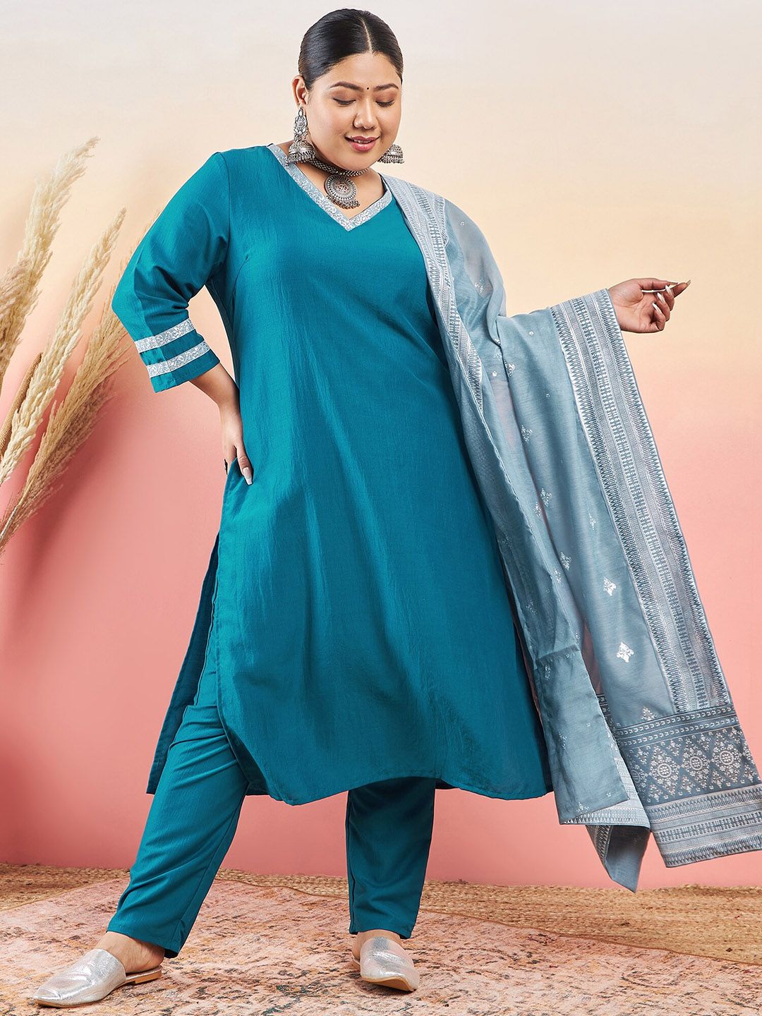 Sztori V-Neck Straight Kurta With Trouser & Dupatta