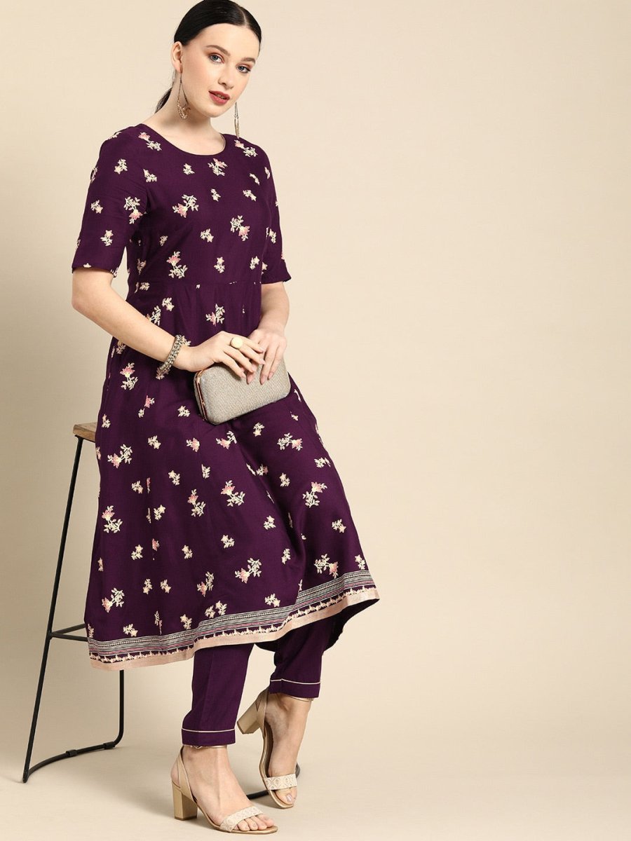 All About You Women Purple Floral Print Regular Kurta with Trousers
