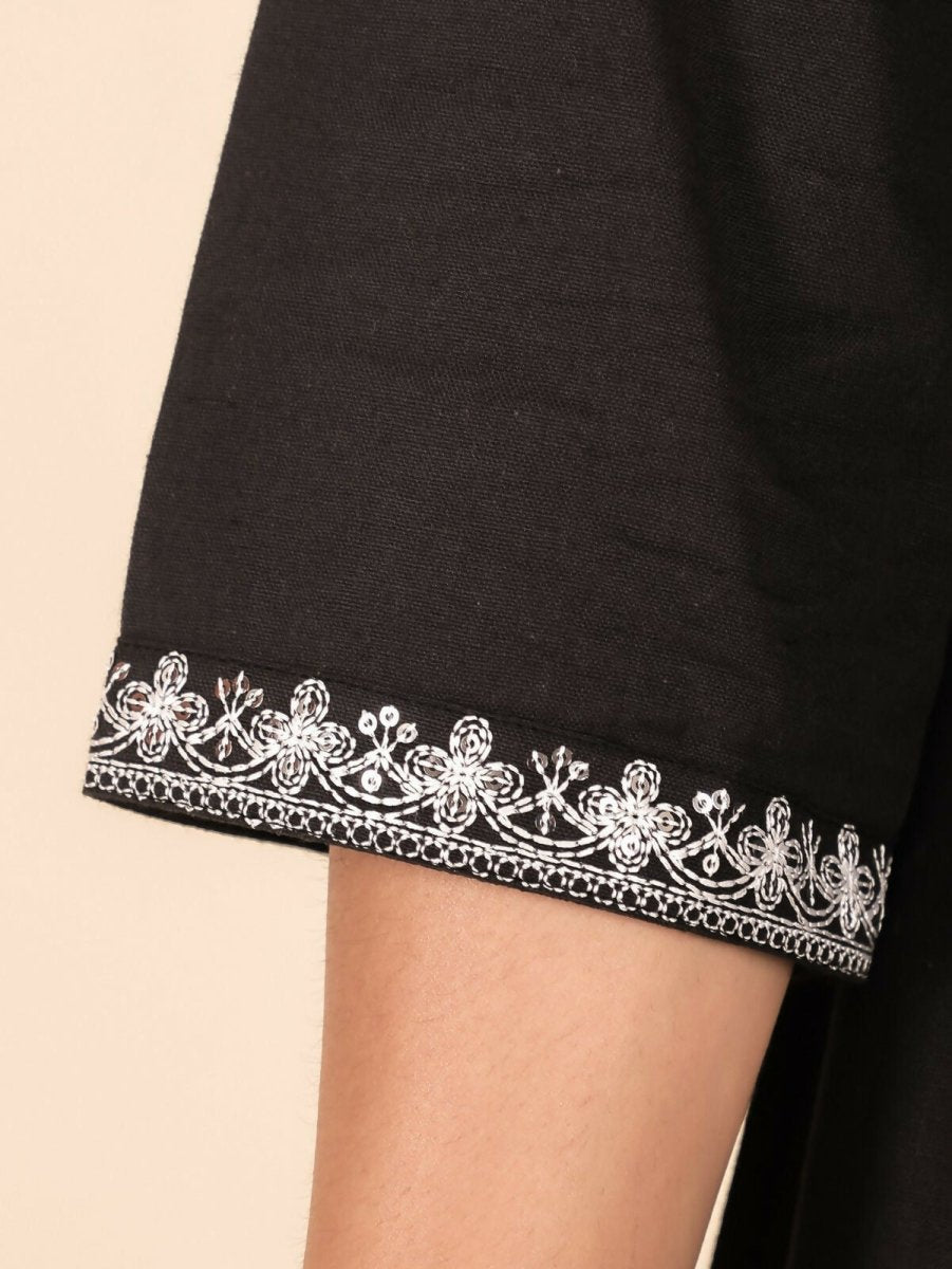 Aramya A-line Linen Cotton Solid Women's Kurta - Black