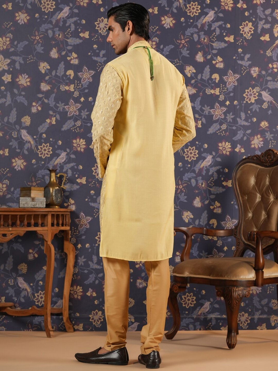 House of Pataudi Ethnic Motifs Embroidered Mandarin Collar Straight Kurta With Churidar