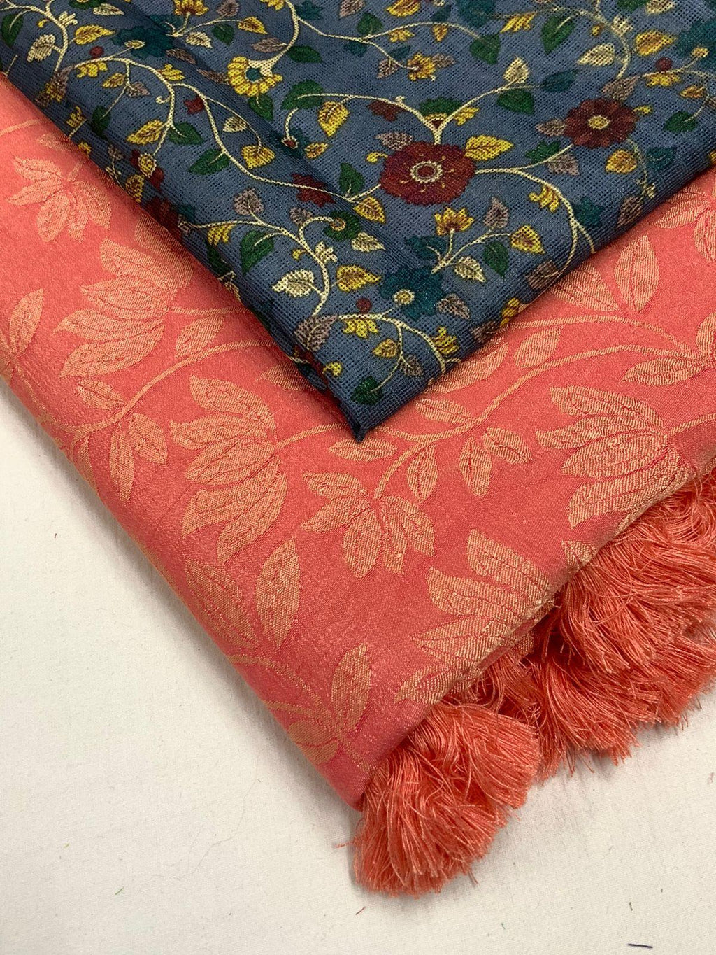 Pink Jute Silk Woven Design Saree with Unstitched Blouse - Hiral Fashion