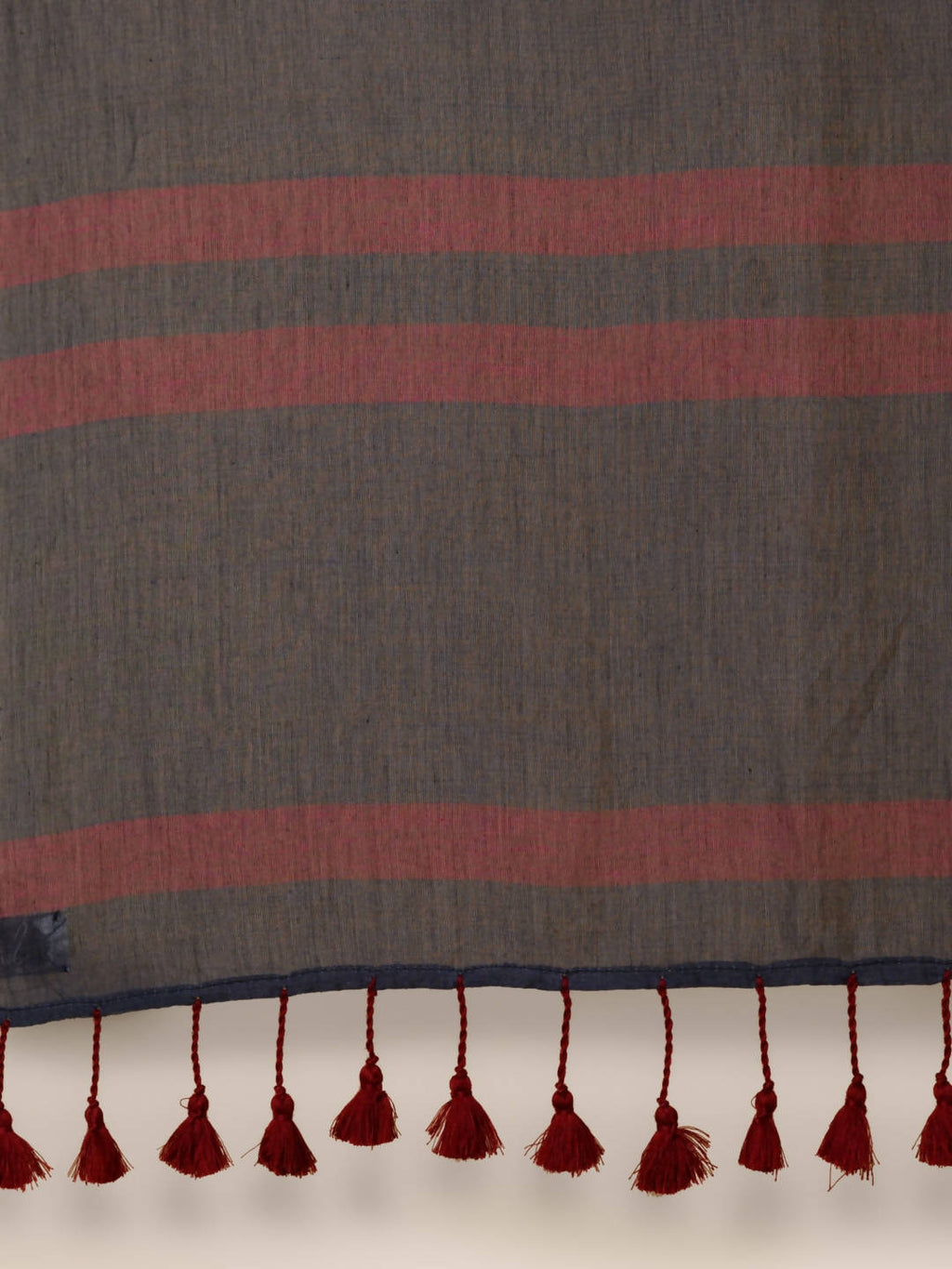 Suta Women Navy Blue Pure Cotton Handloom Saree