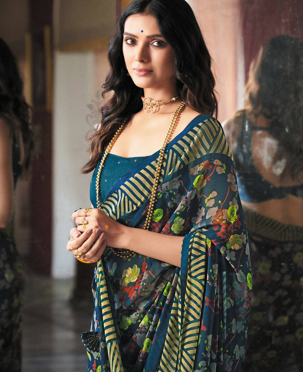 Blue Georgette Brasso Floral Printed Saree With Unstitched Blouse Piece - Zyanya