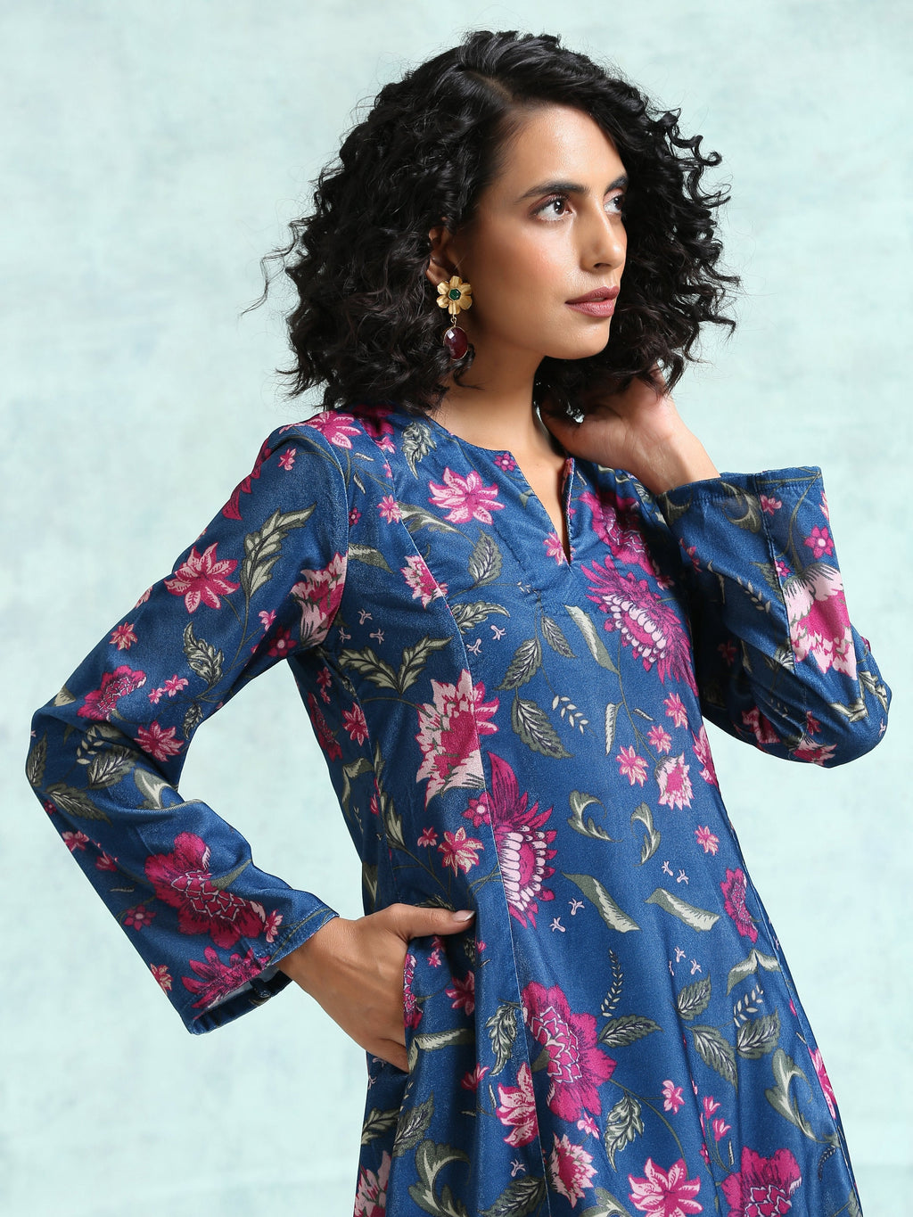 trueBrowns Blue Printed Velvet Co-Ord Set