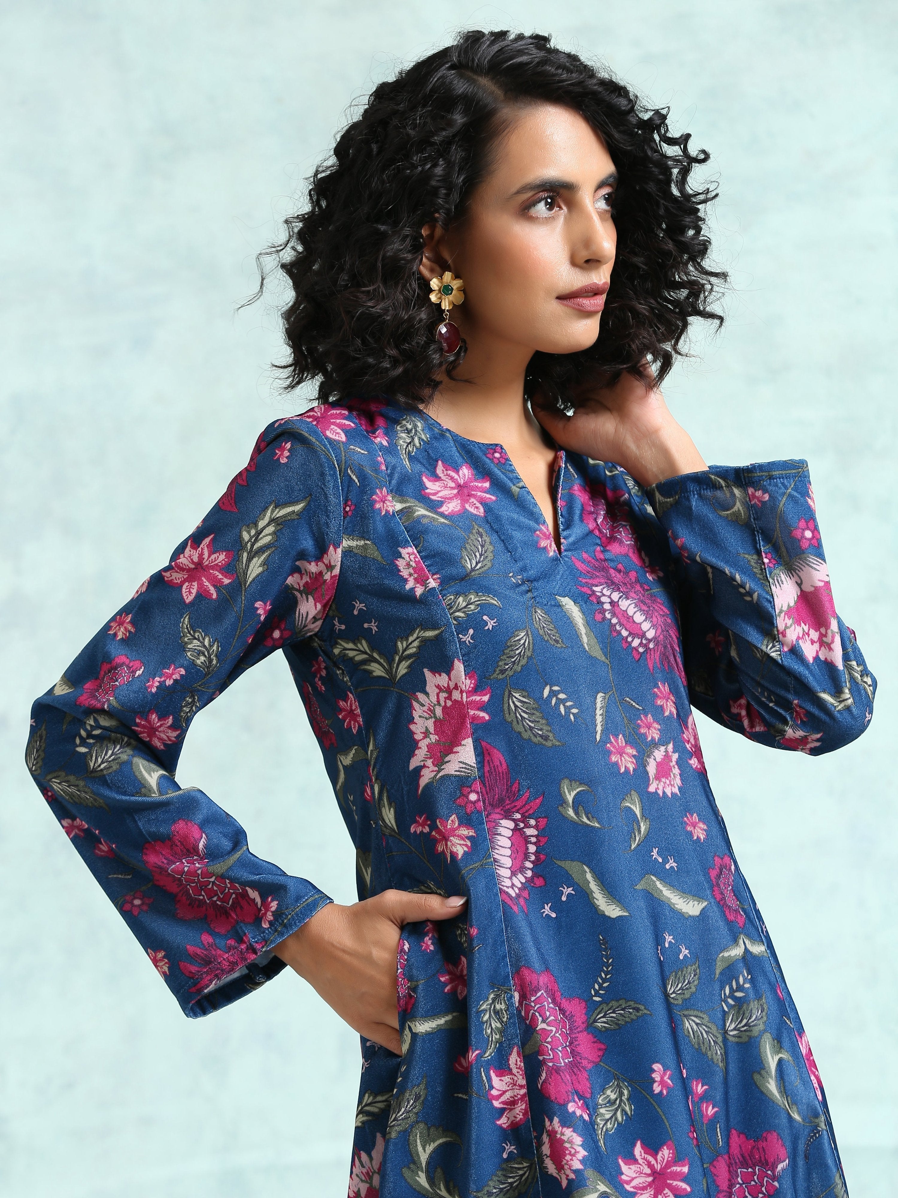 trueBrowns Blue Printed Velvet Co-Ord Set