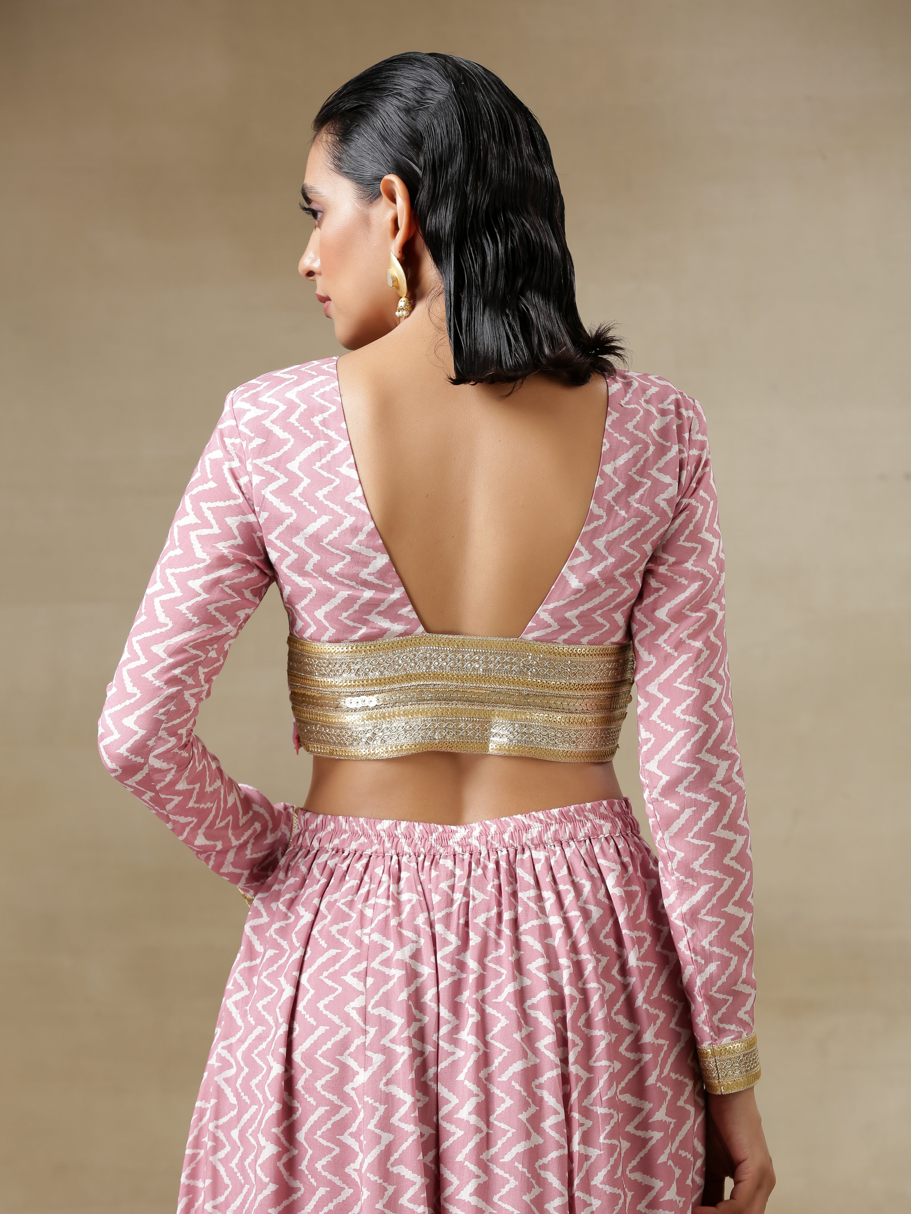 trueBrowns Light Mauve Bandhani Printed Silk Top Skirt Set