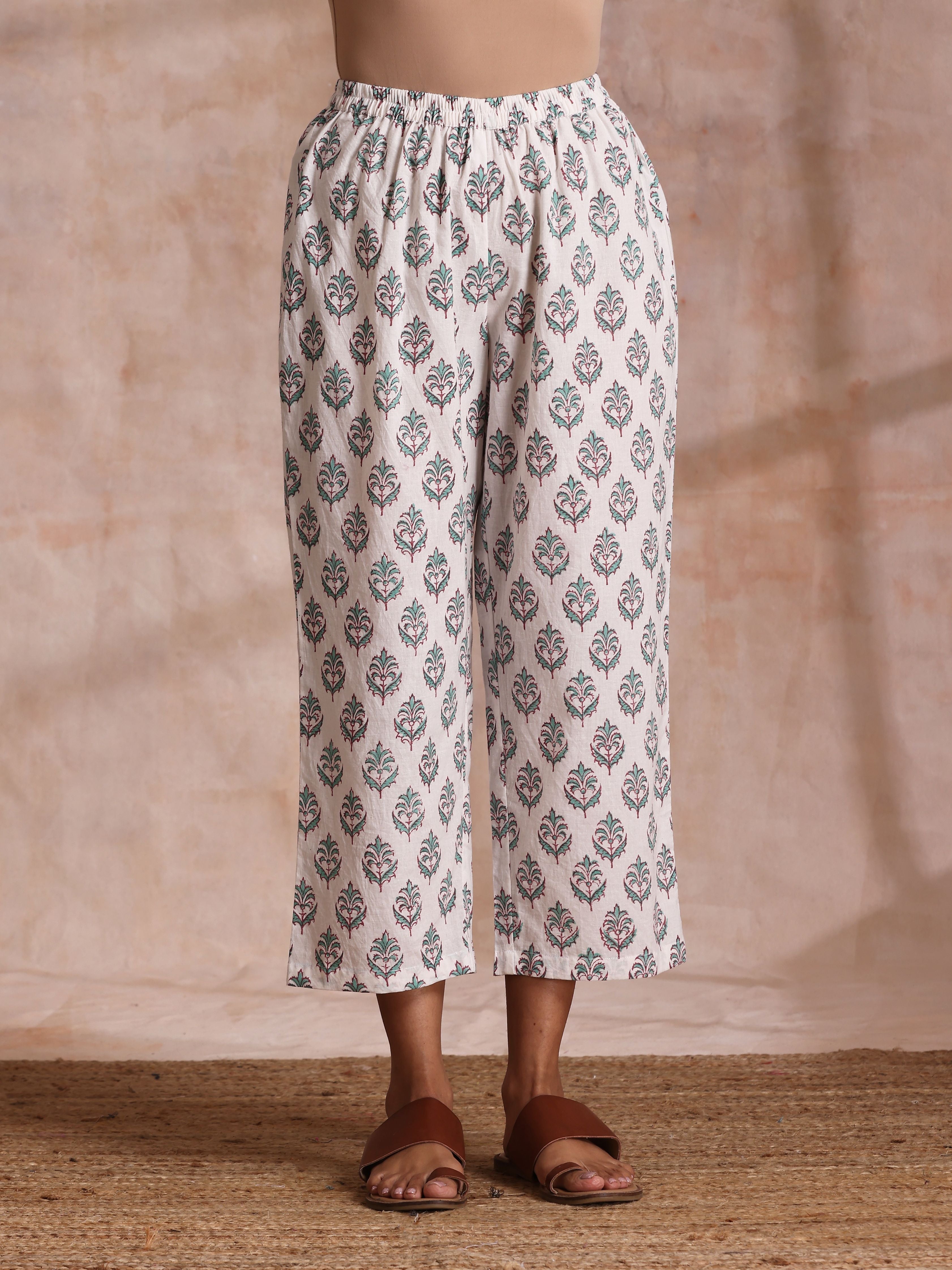 trueBrowns Tiffany Blue Floral Block Print Cotton Front Neck Gathered Kurta Pant Set