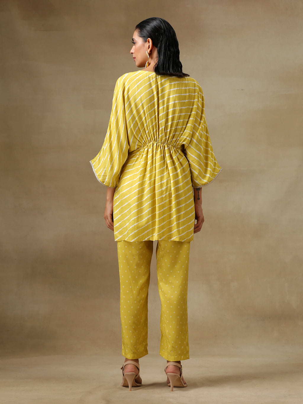 trueBrowns Lime Green Bandhani Printed Silk Drop Shoulder Co-Ord Set | Relove