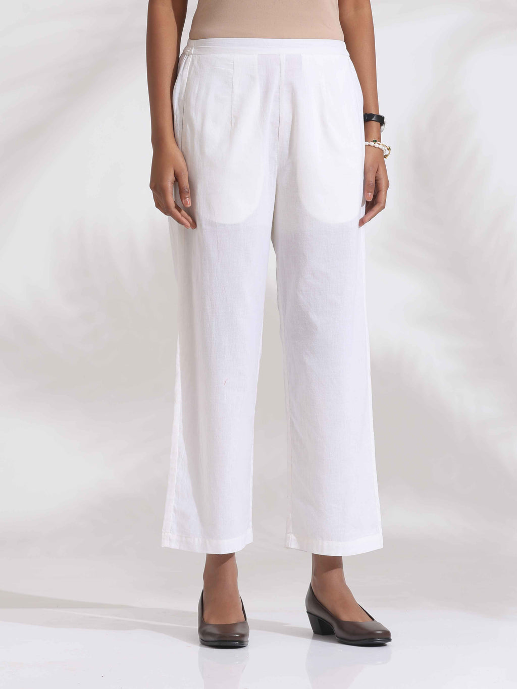 trueBrowns White Cotton Stripe Print Pleated Kurta Set