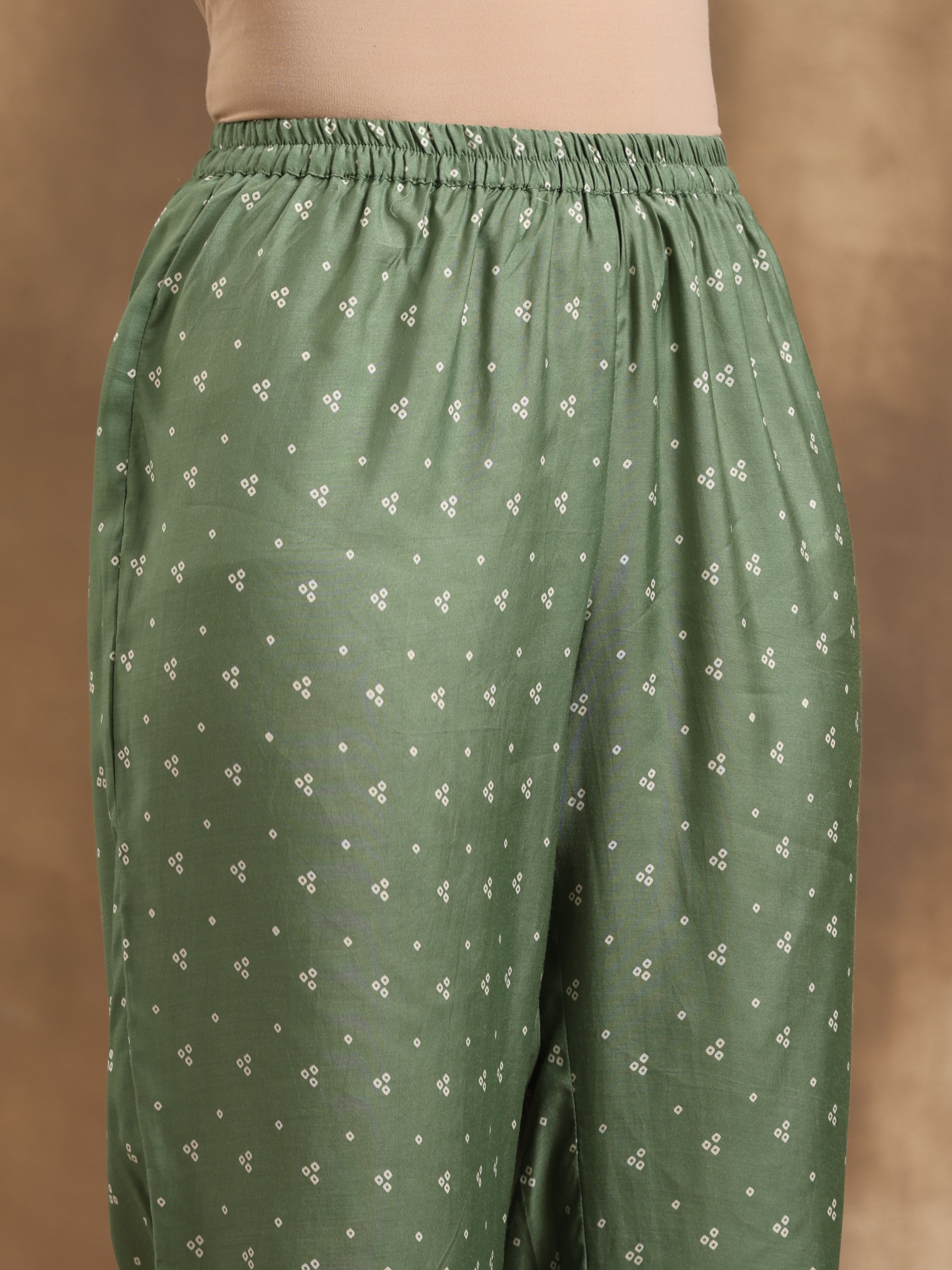 trueBrowns Light Green Bandhani Printed Silk Kurta Pant Set