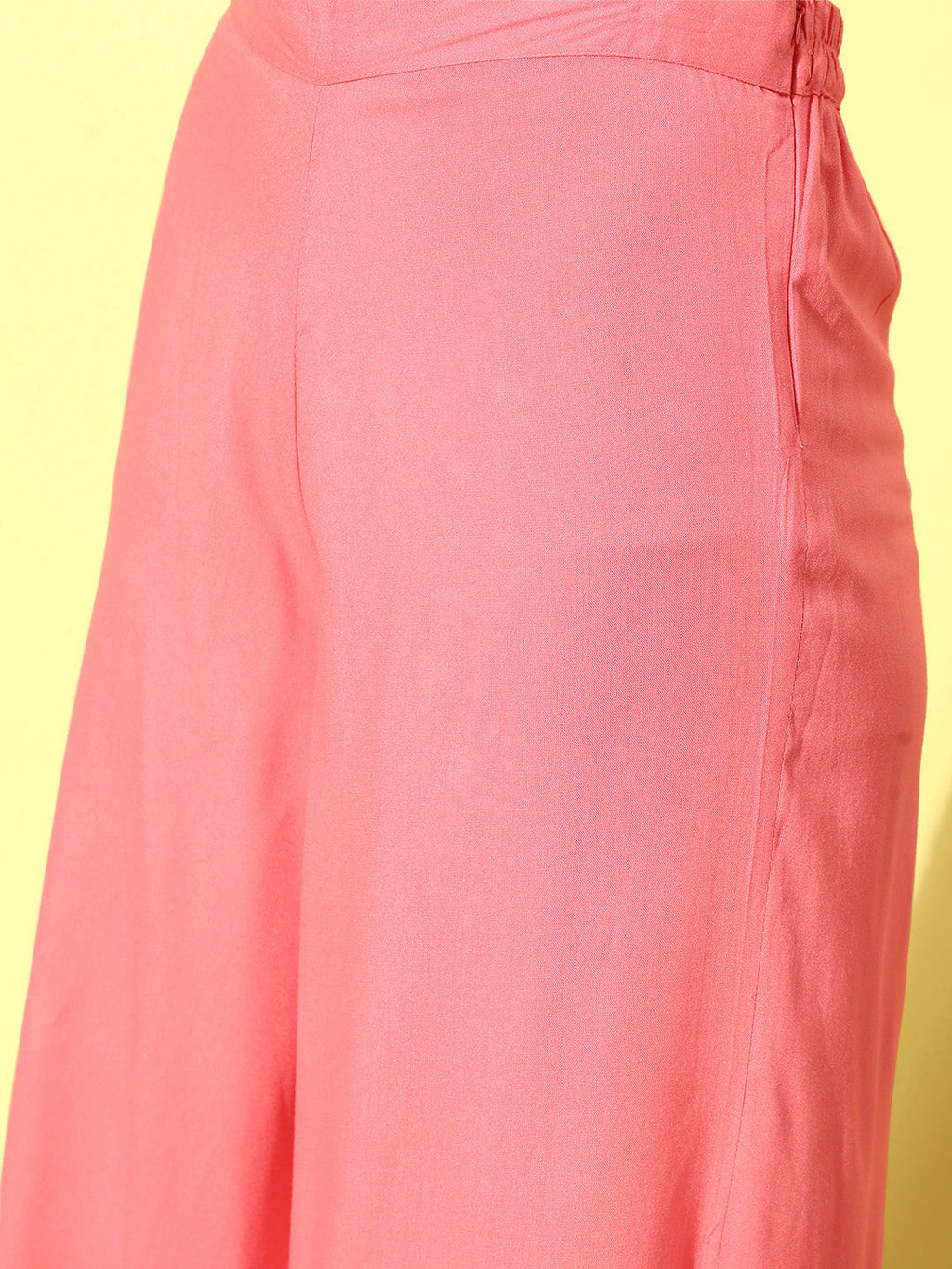 InWeave Women's Camelia Fusion Layer With Peach Sleeveless Kurta Set