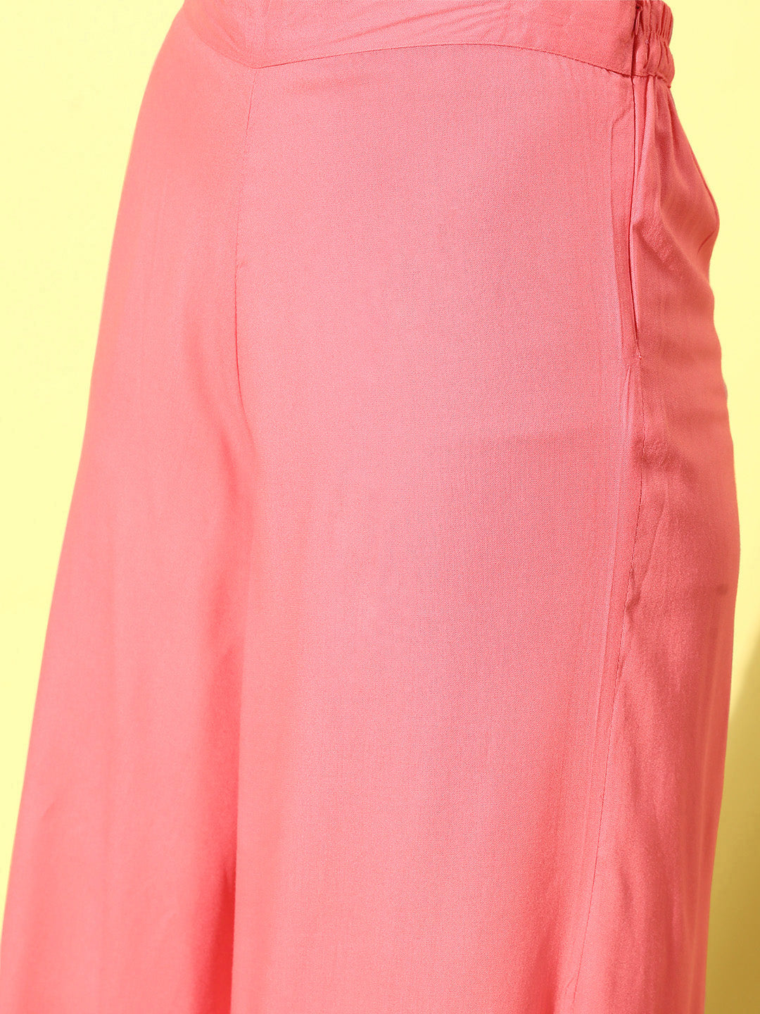 InWeave Women's Camelia Fusion Layer With Peach Sleeveless Kurta Set