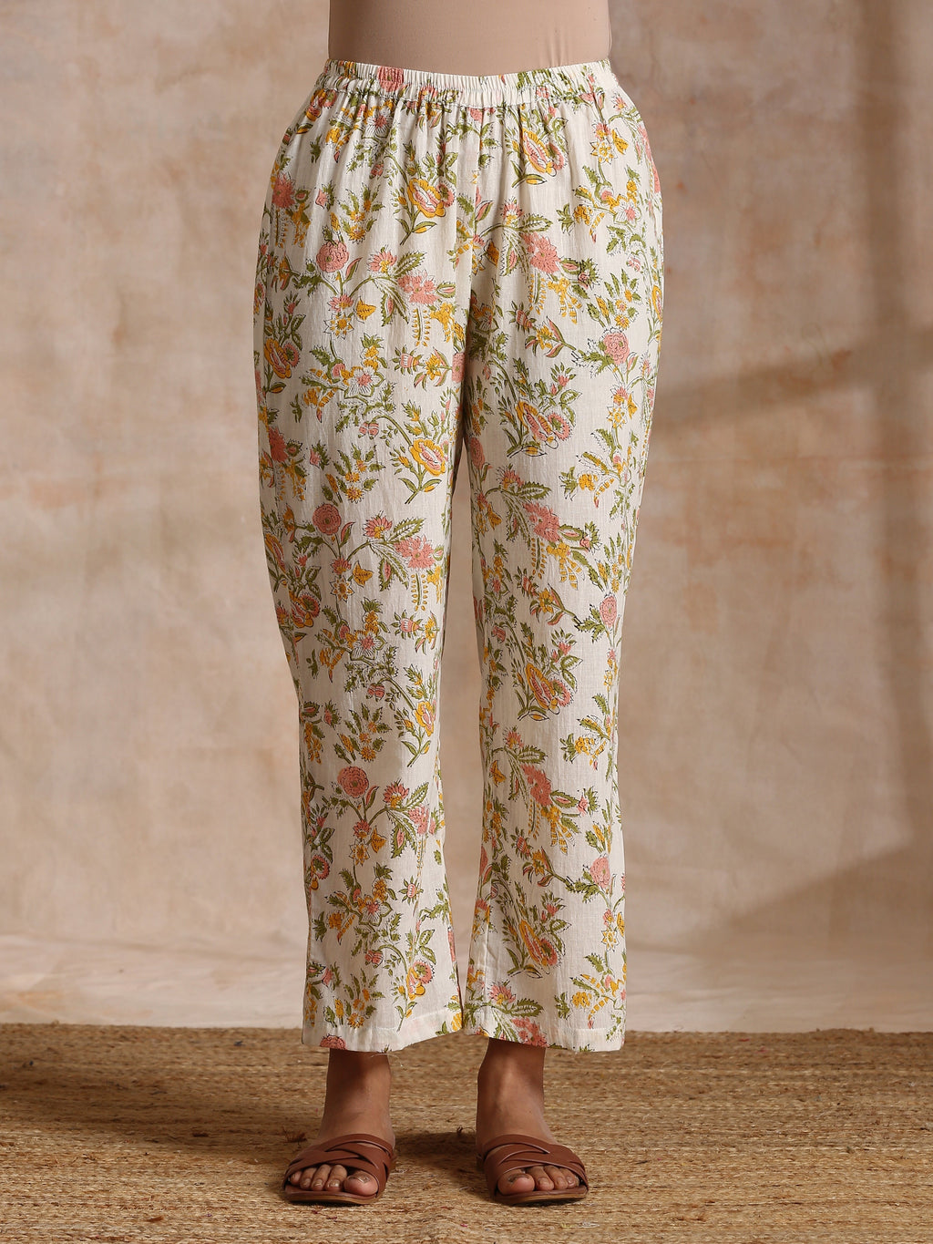 trueBrowns White Multi Color Overall Block Print Cotton Kurta Pant Set