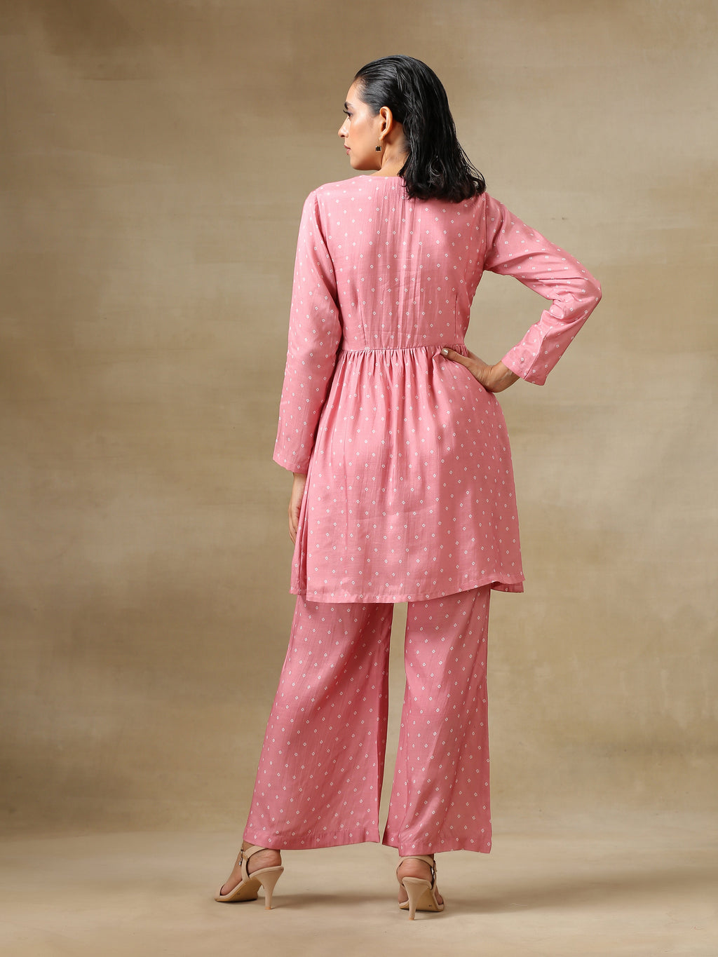 trueBrowns Light Mauve Bandhani Printed Silk Flared Kurta Pant Dupatta Set