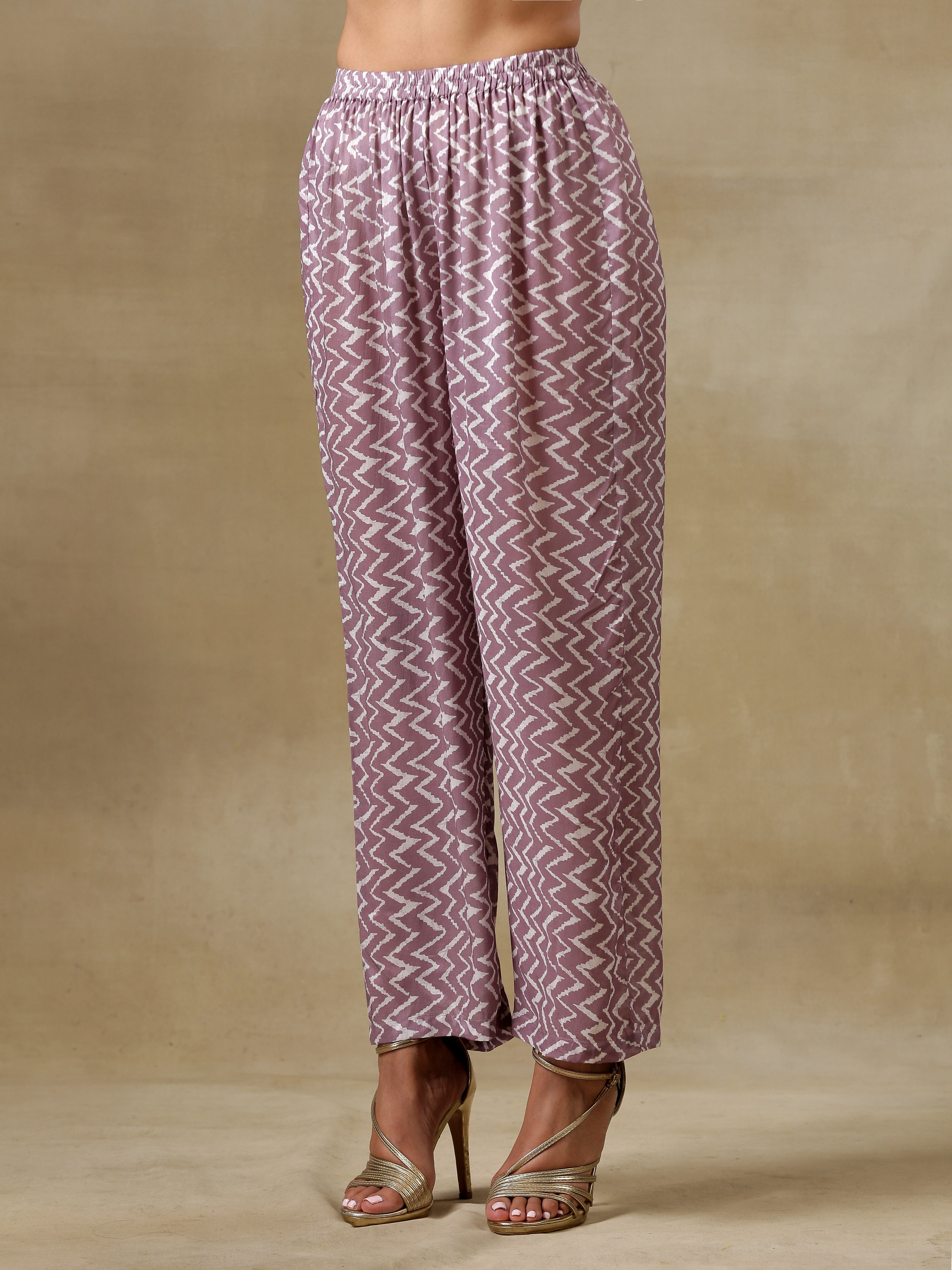 trueBrowns Dark Mauve Bandhani Printed Silk Collared Co-Ord Set