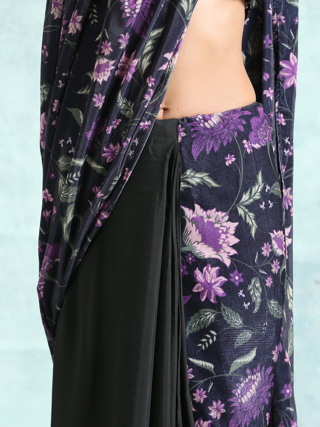trueBrowns Black Printed Velvet Ready to Wear Saree