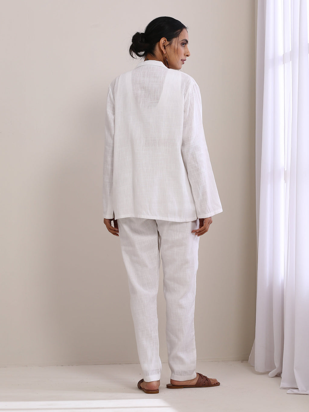 trueBrowns White Slub Texture Pant Suit Set