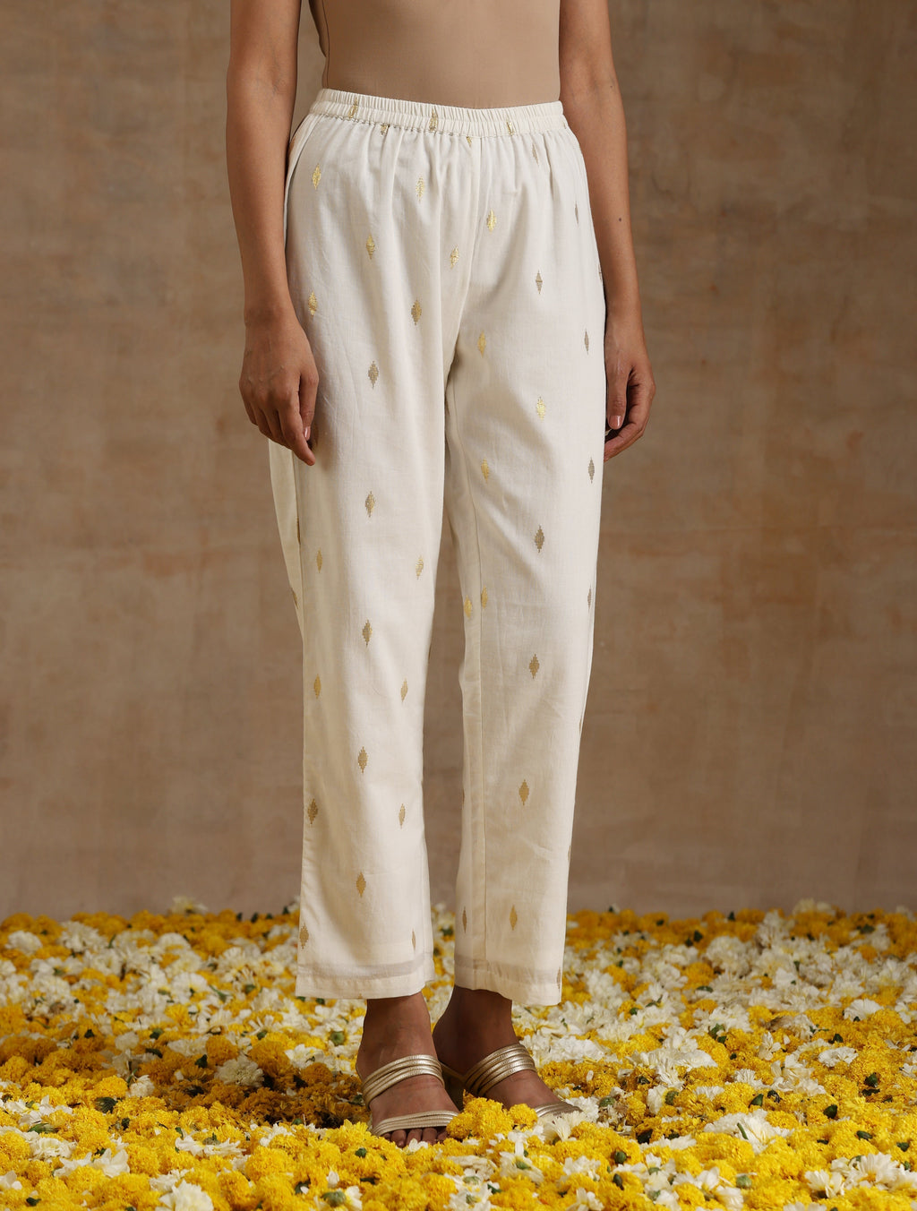 trueBrowns Ivory Gold Cotton Flared Co-Ord Set
