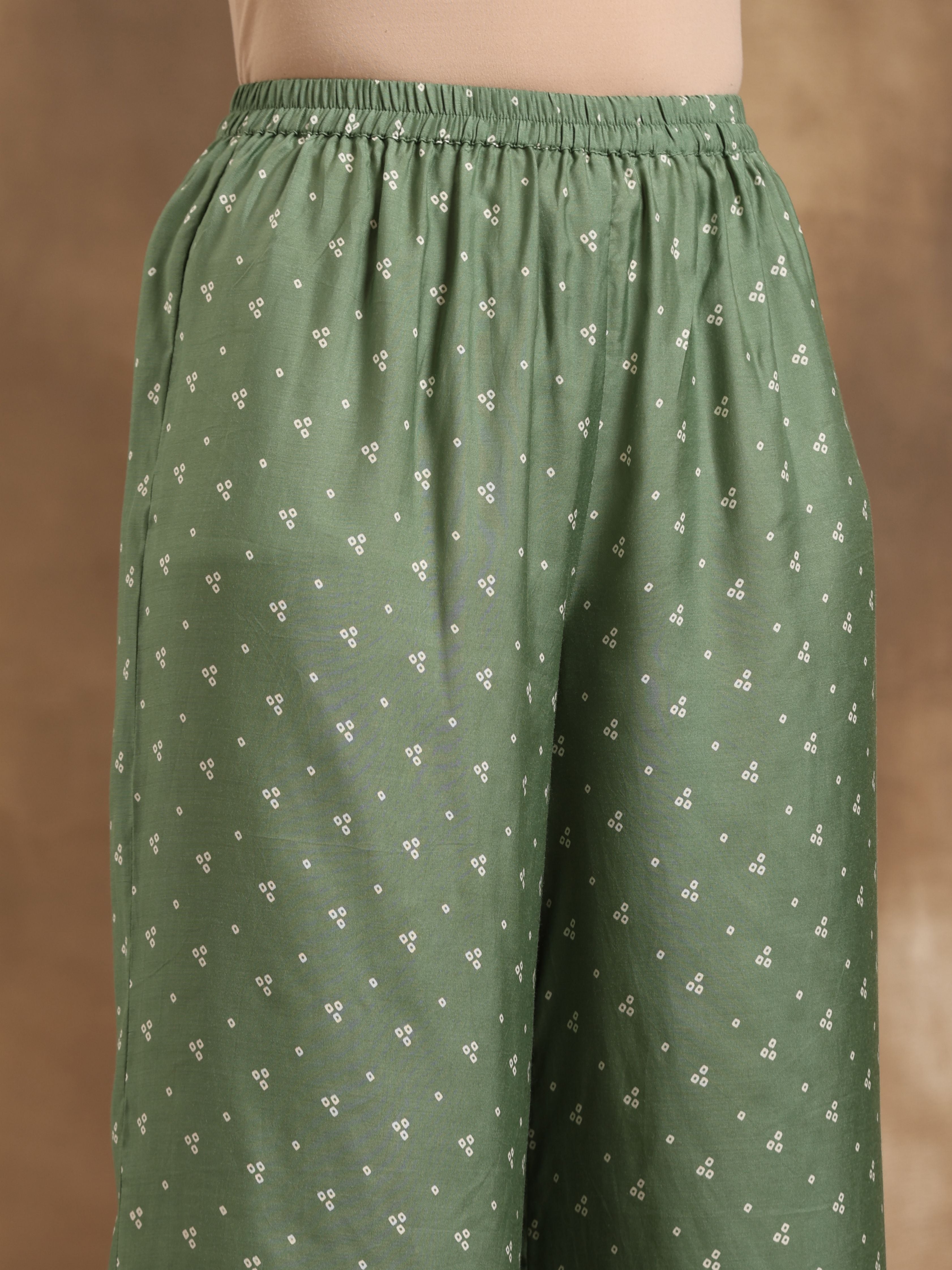 trueBrowns Light Green Bandhani Printed Silk Co-Ord Set