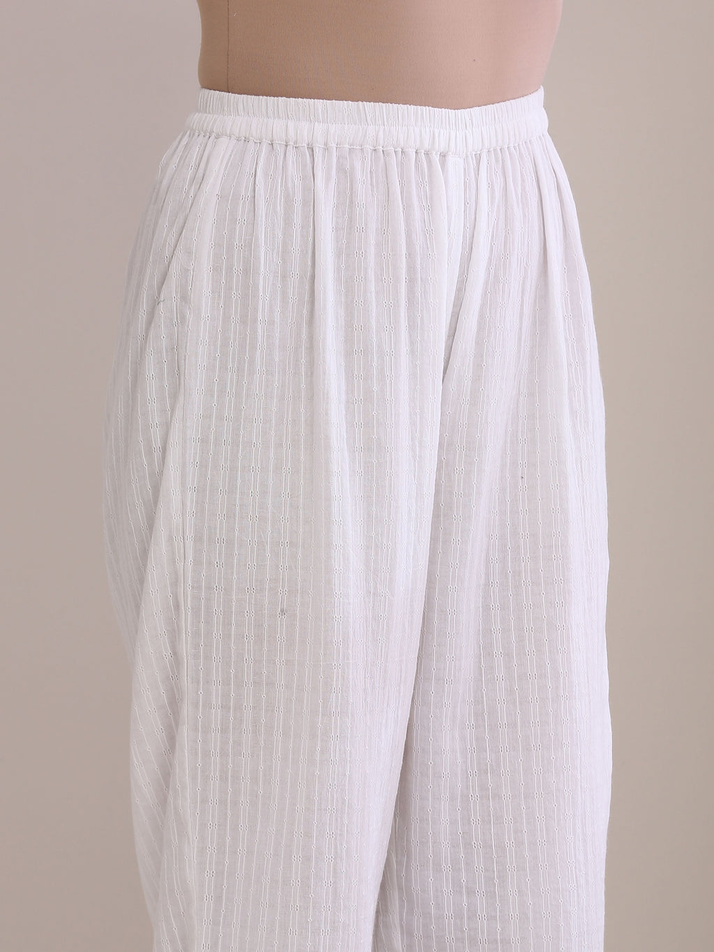 trueBrowns White Dobby Front Pleated Long Kurta Pant Set
