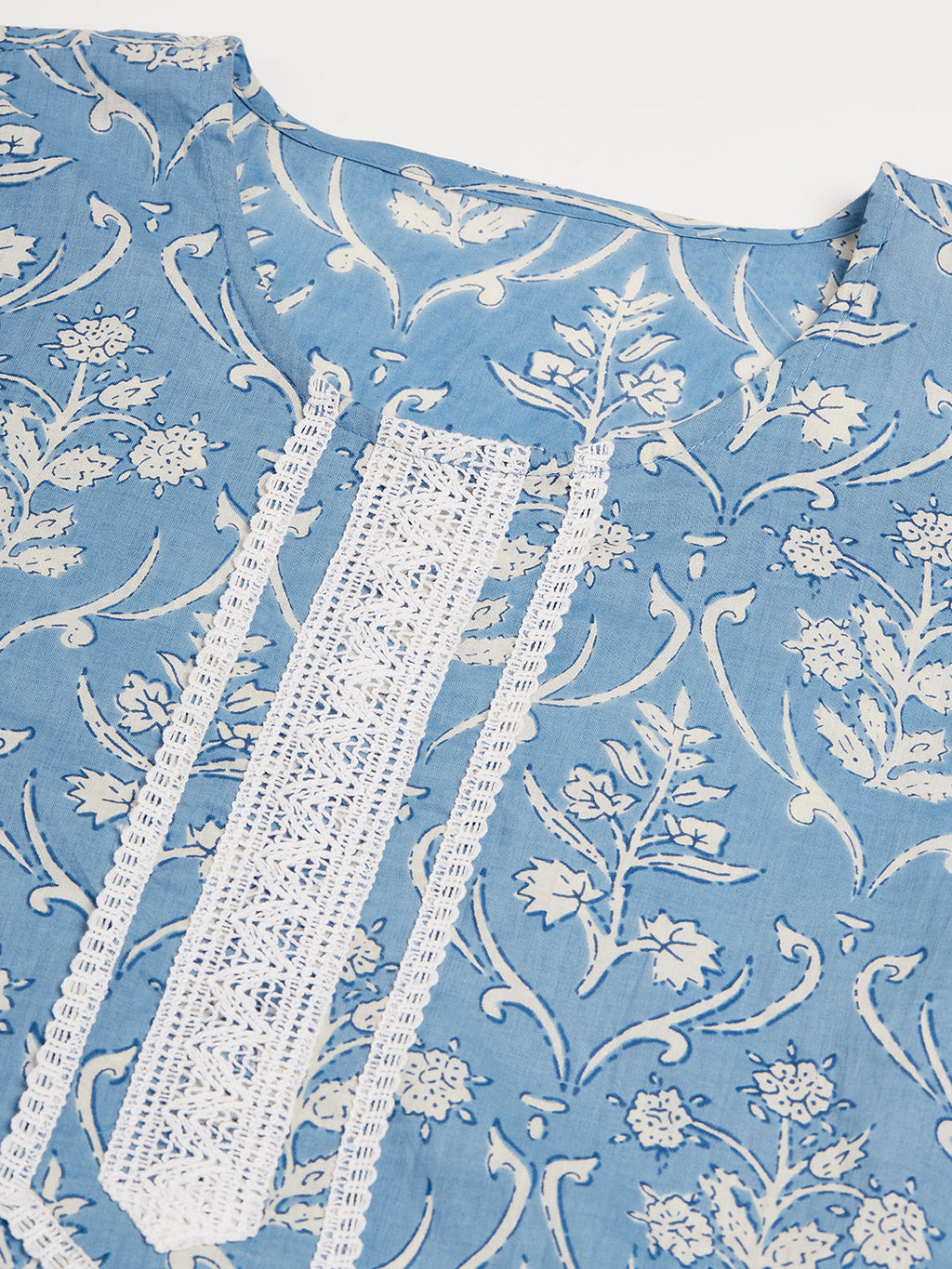 InWeave Women's Powder Blue White Print Lace Straight Kurta