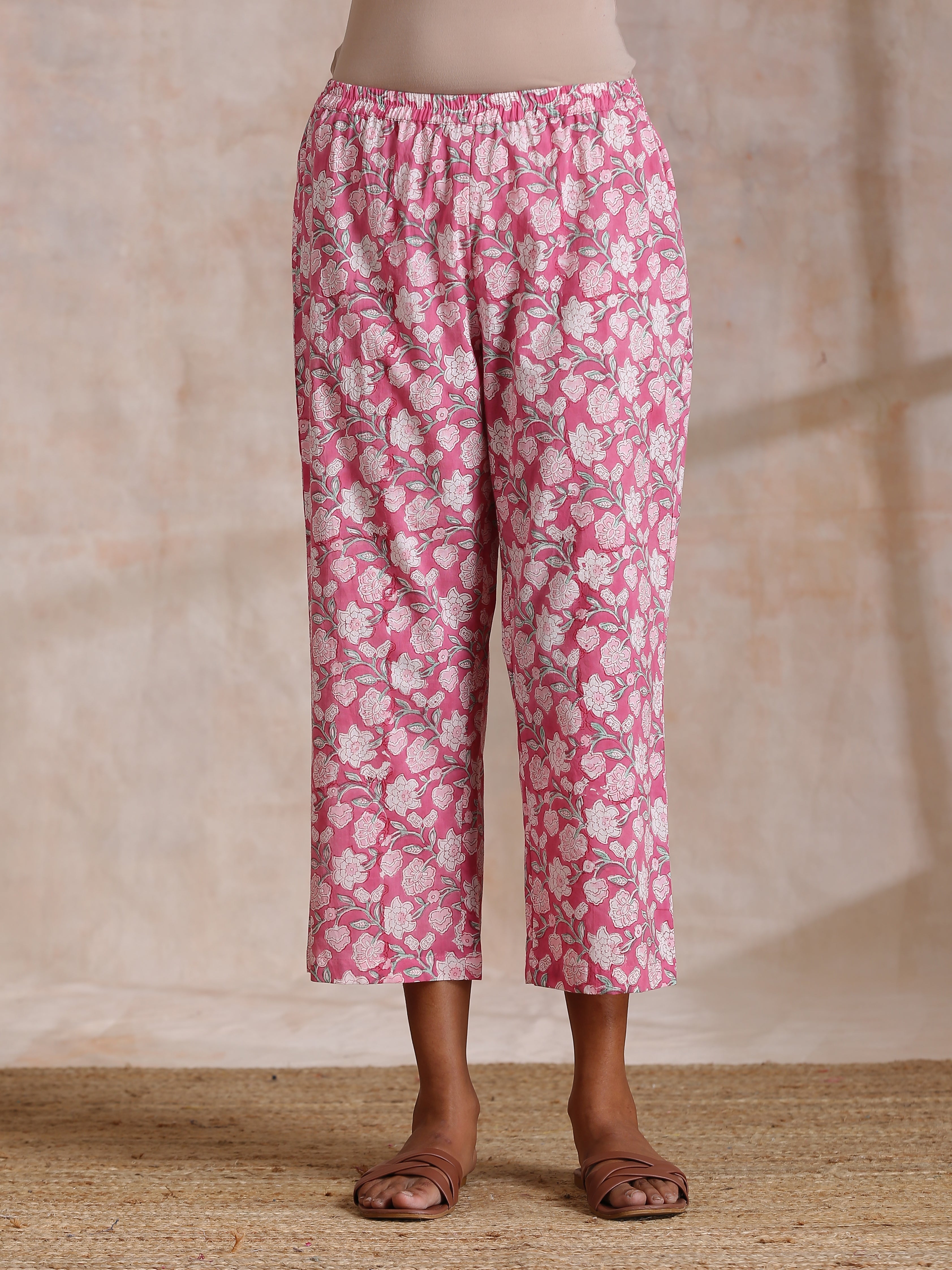 trueBrowns Pink Green Floral On White Block Print Cotton Sleeveless Flared Kurta Pant Set