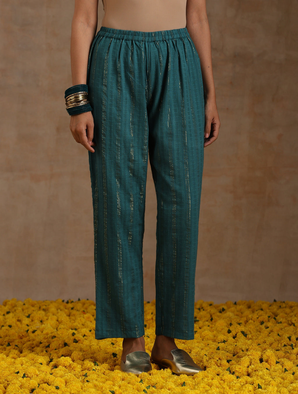 trueBrowns Deep Sea Gold Cotton Relaxed High-Low Kurta Set