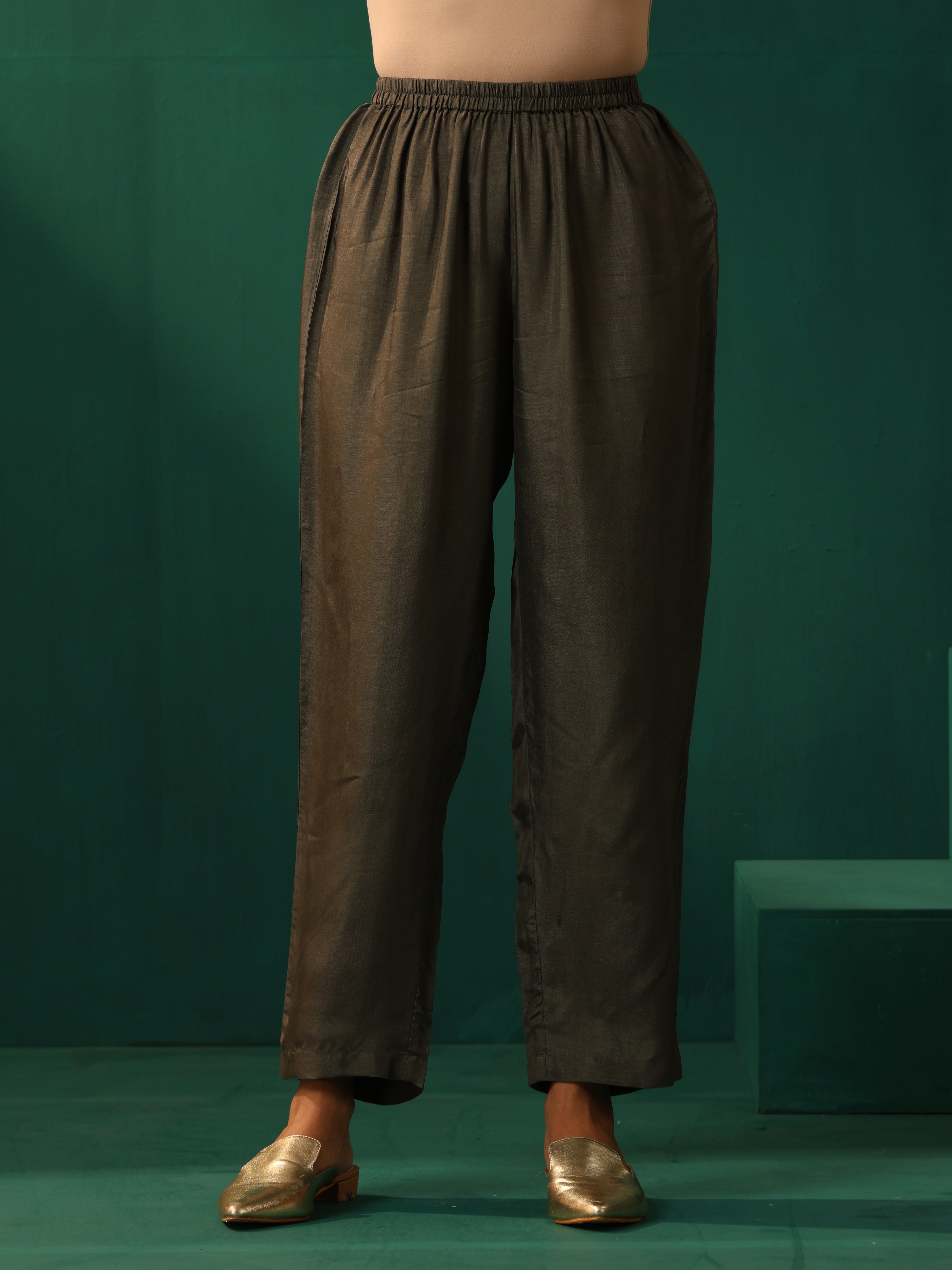 trueBrowns Pink Square Viscose Silk V-Neck Waist Gathered Kurta Pant Set