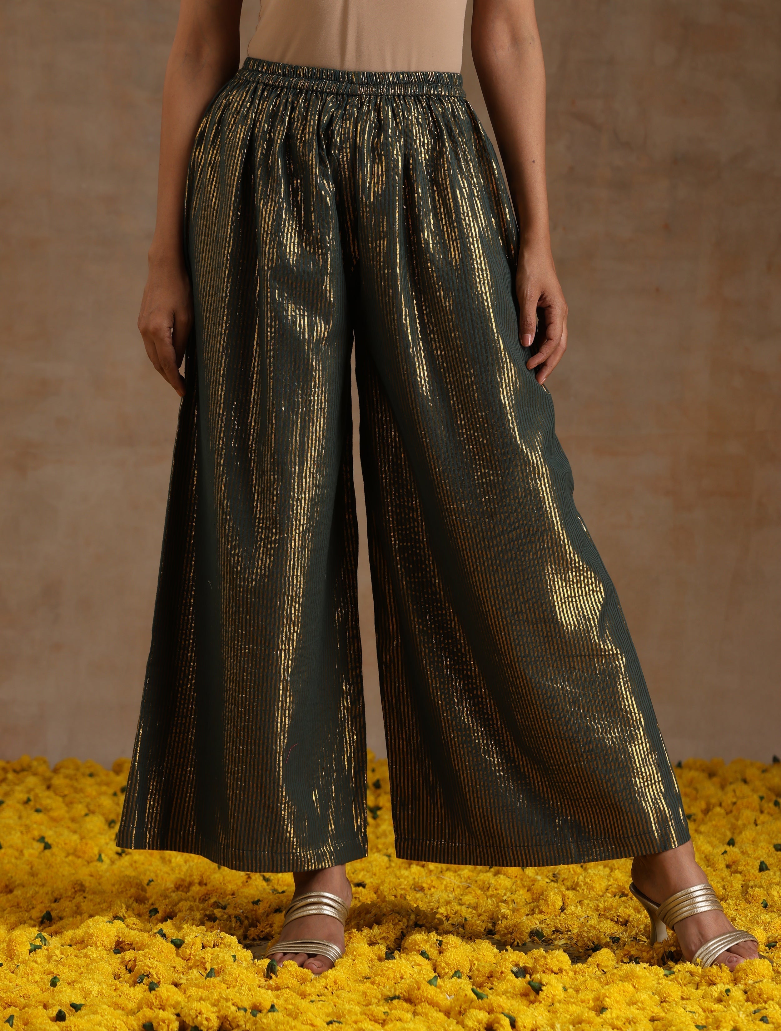 trueBrowns Spectrum Blue Gold Cotton High Slit Kurta Set