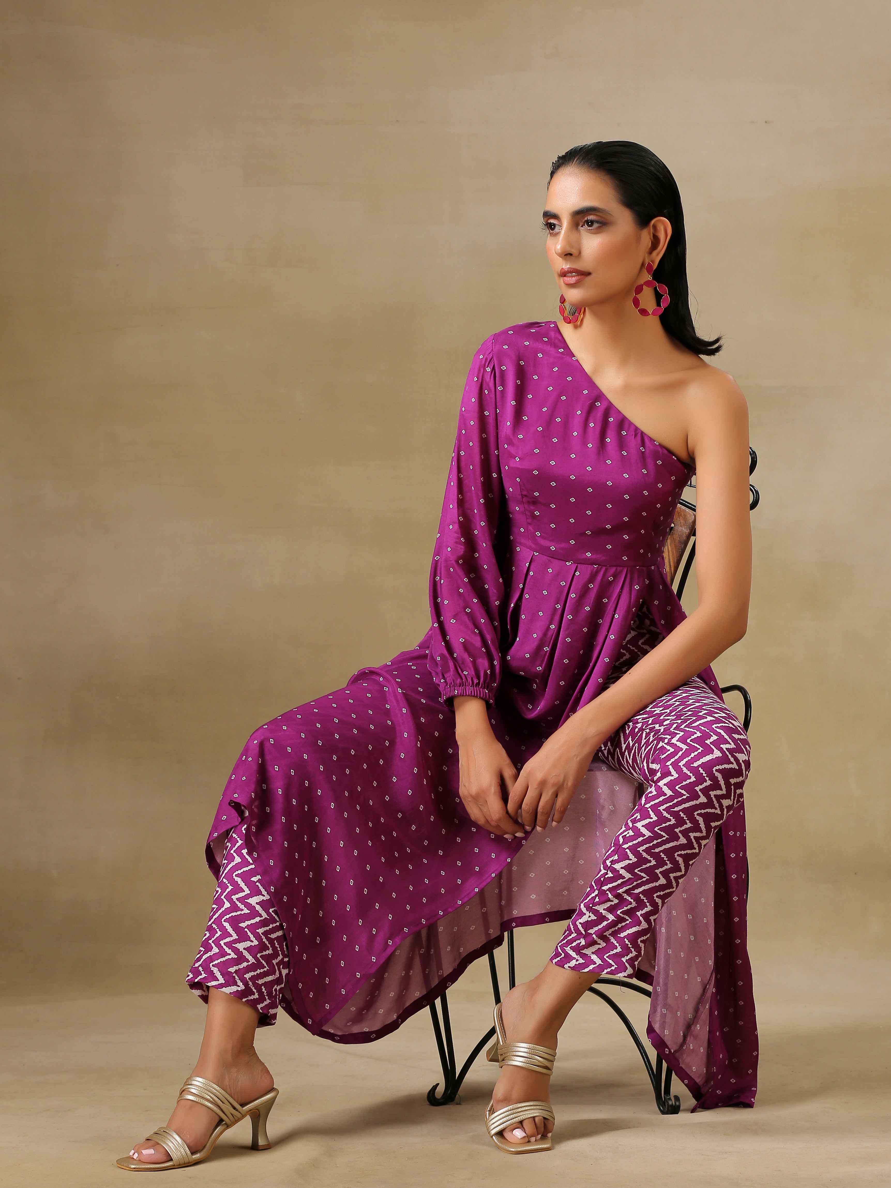 trueBrowns Purple Bandhani Printed Silk One Shoulder Kurta Pant Set
