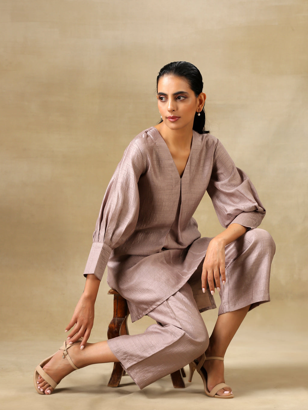 trueBrowns Grey Textured Silk Neck Pleat Co-Ord Set