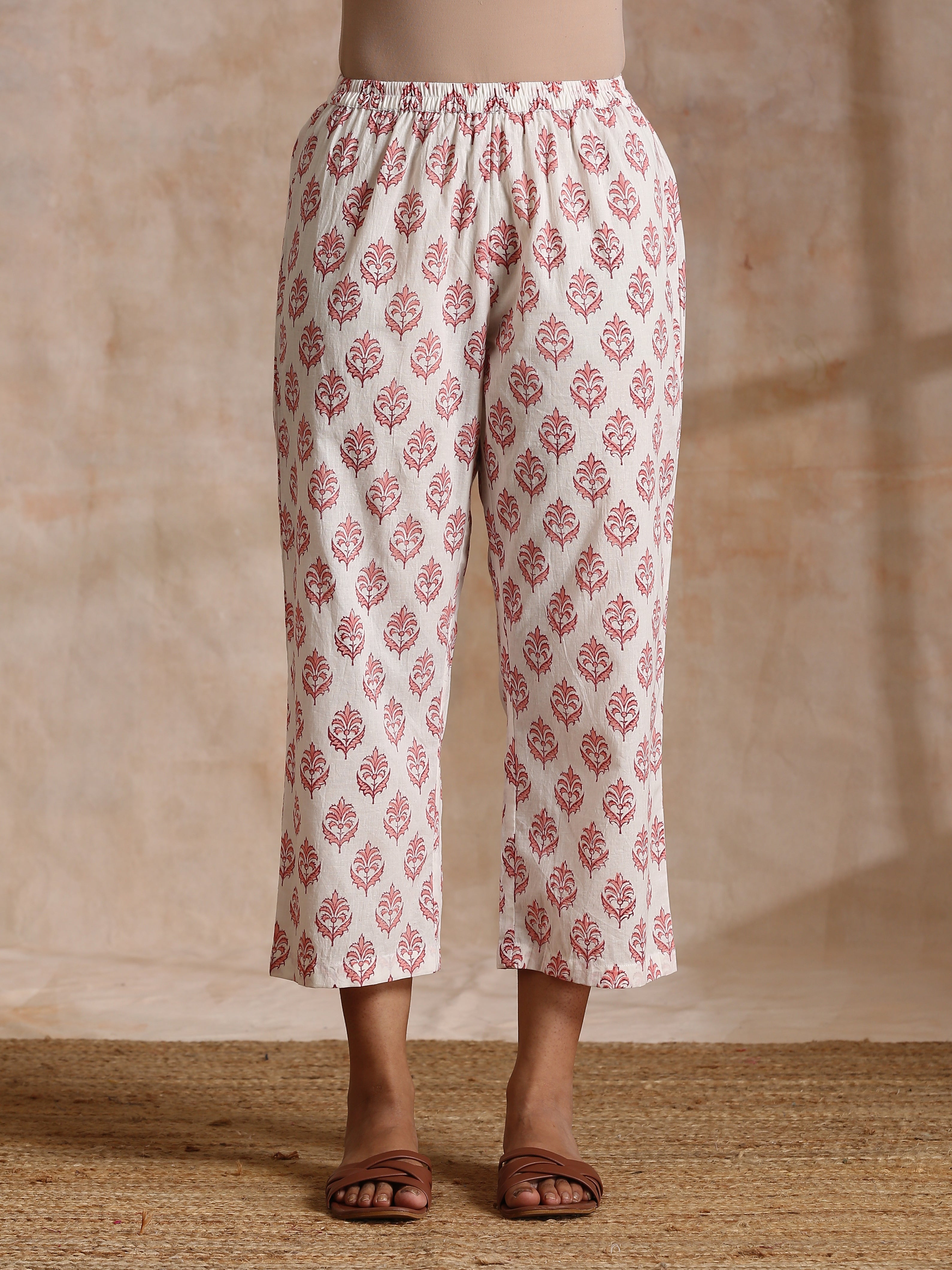 trueBrowns Pink Buta On White Block Print Cotton Kaftan Co-Ord Set