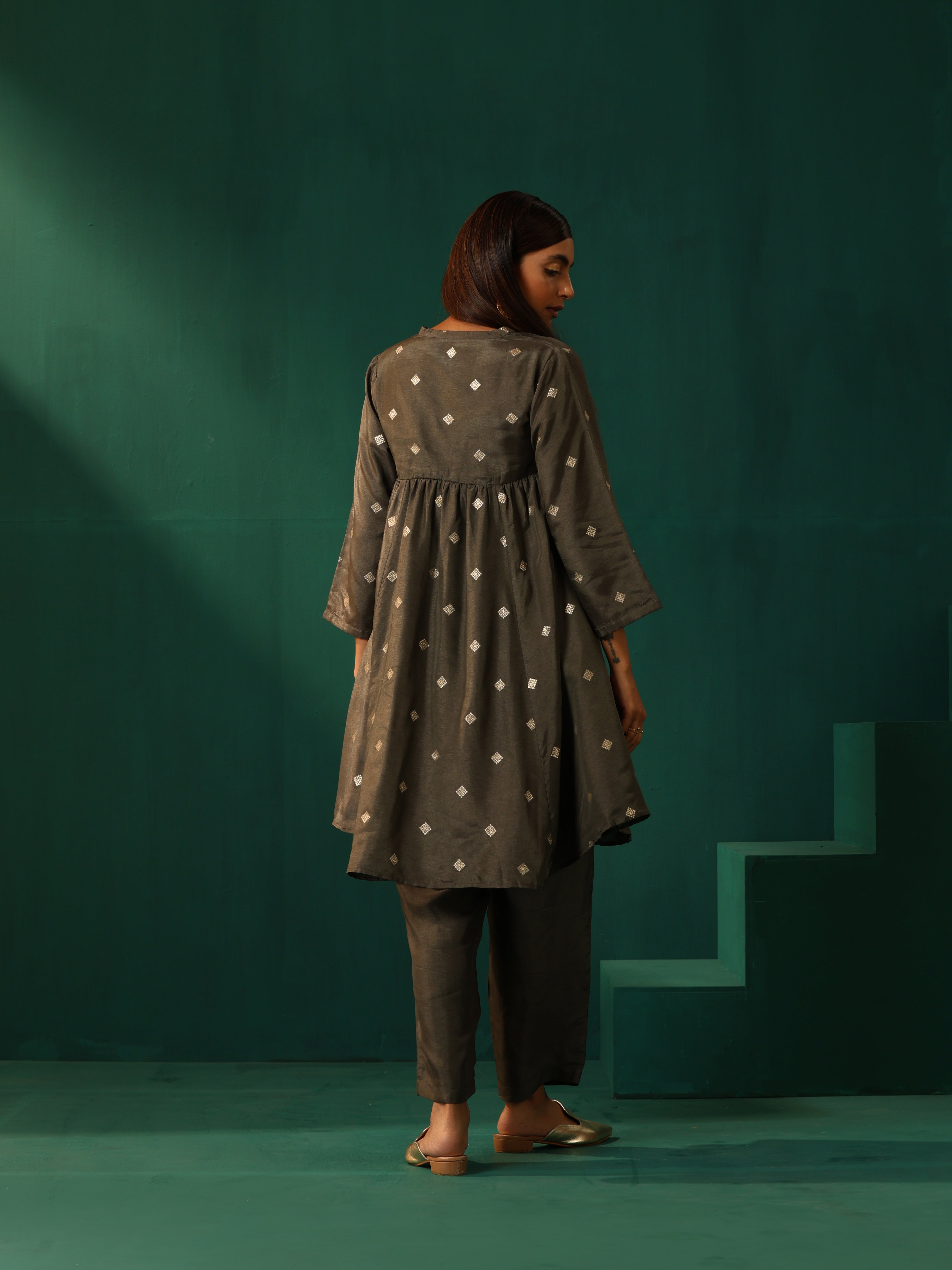 trueBrowns Grey Diamond Viscose Silk Yoke Gathered Co-ord Set